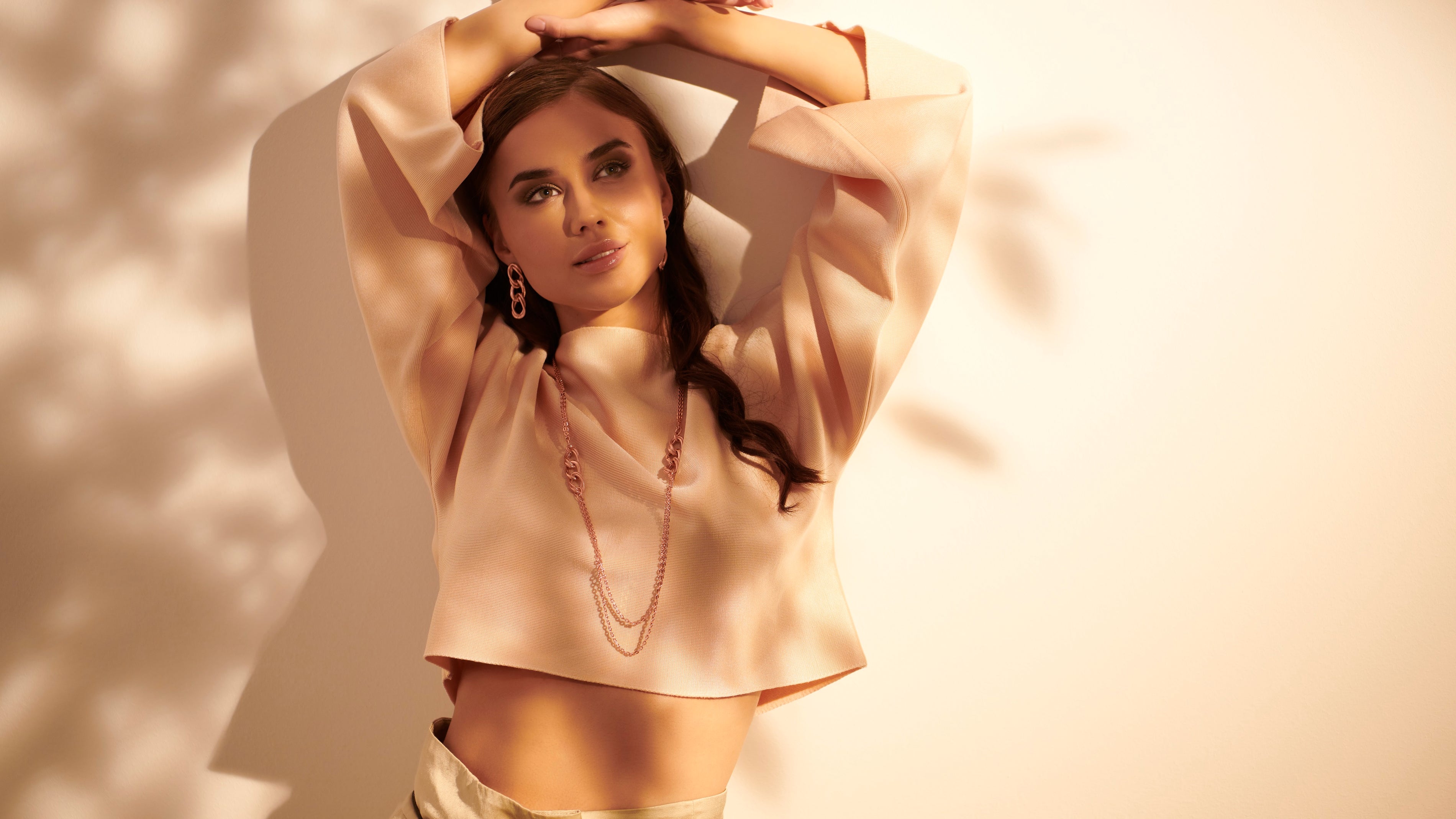 Oro rosa: quali gioielli valorizzano il colore della pelle?