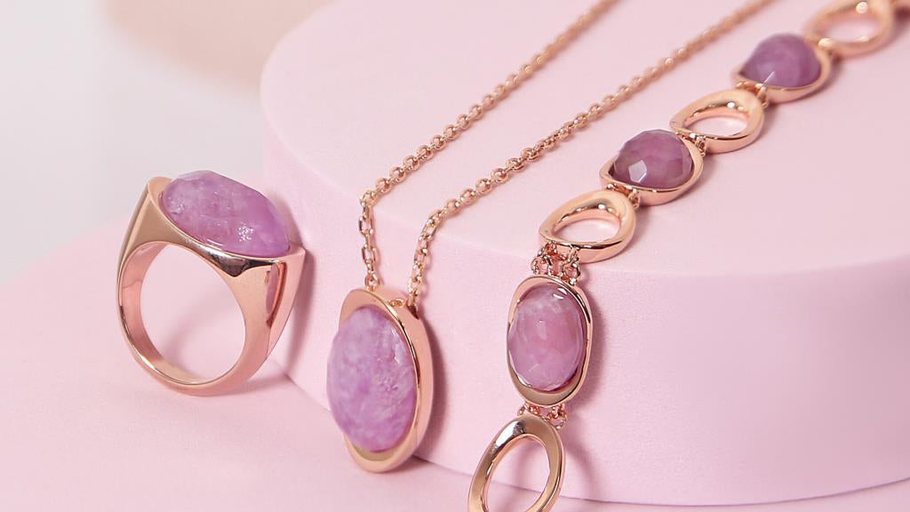 Parure di gioielli, anello cocktail, collana e bracciale, in pietra naturale ametista viola