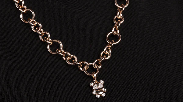 Quando e dove comprare gioielli charm a basso prezzo in Oro