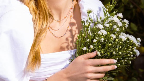 Collane donna alla moda, nuove tendenze dell'estate e curiosità