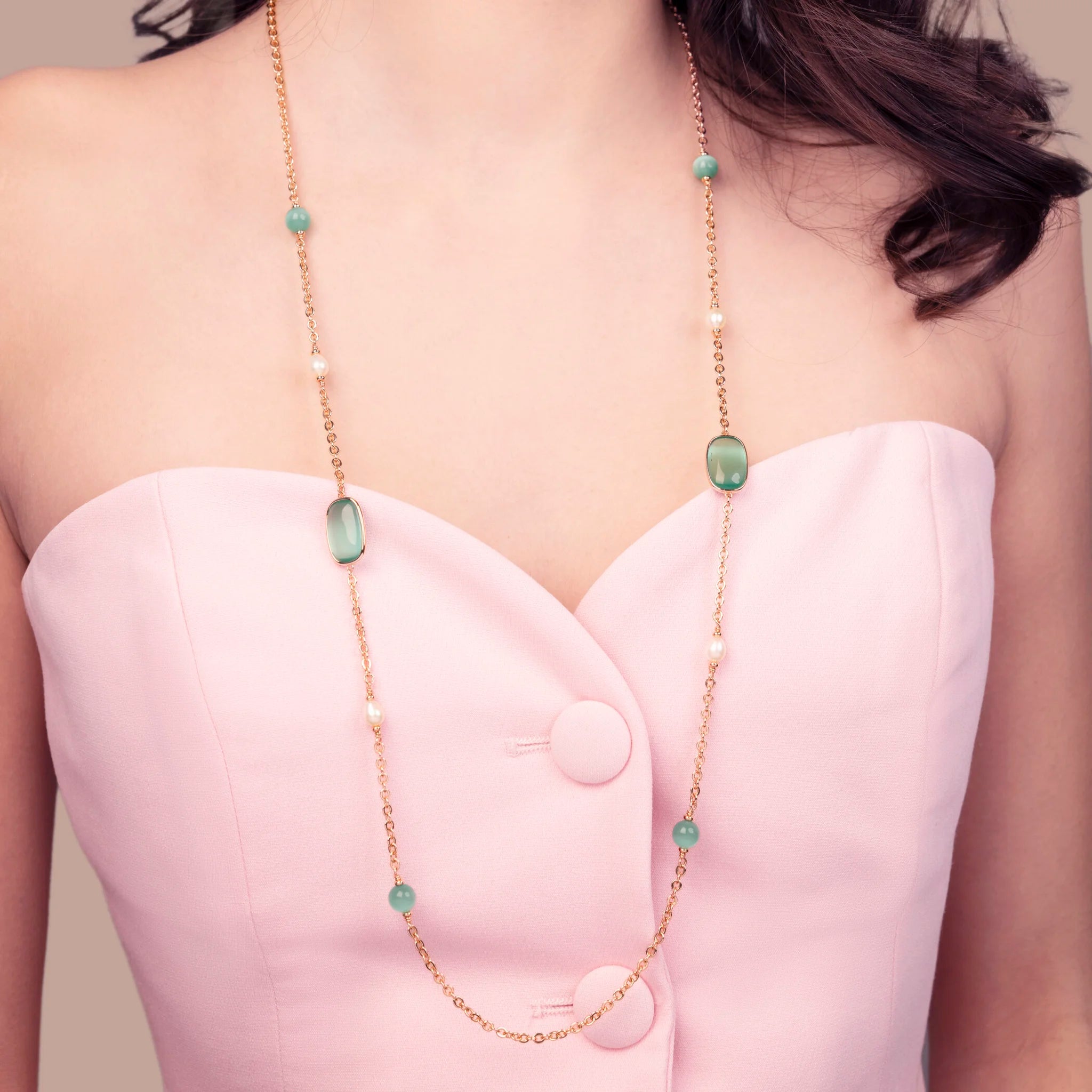 Collana Lunga con Pietre Effetto Occhio di Gatto e Perle d'Acqua Dolce