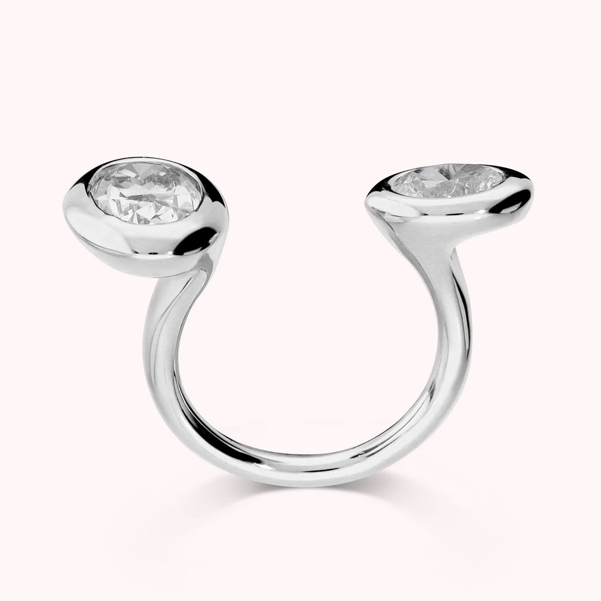 Contrarié-Ring „Toi Et Moi“ mit zwei Zirkonia, 18-Karat-vergoldet