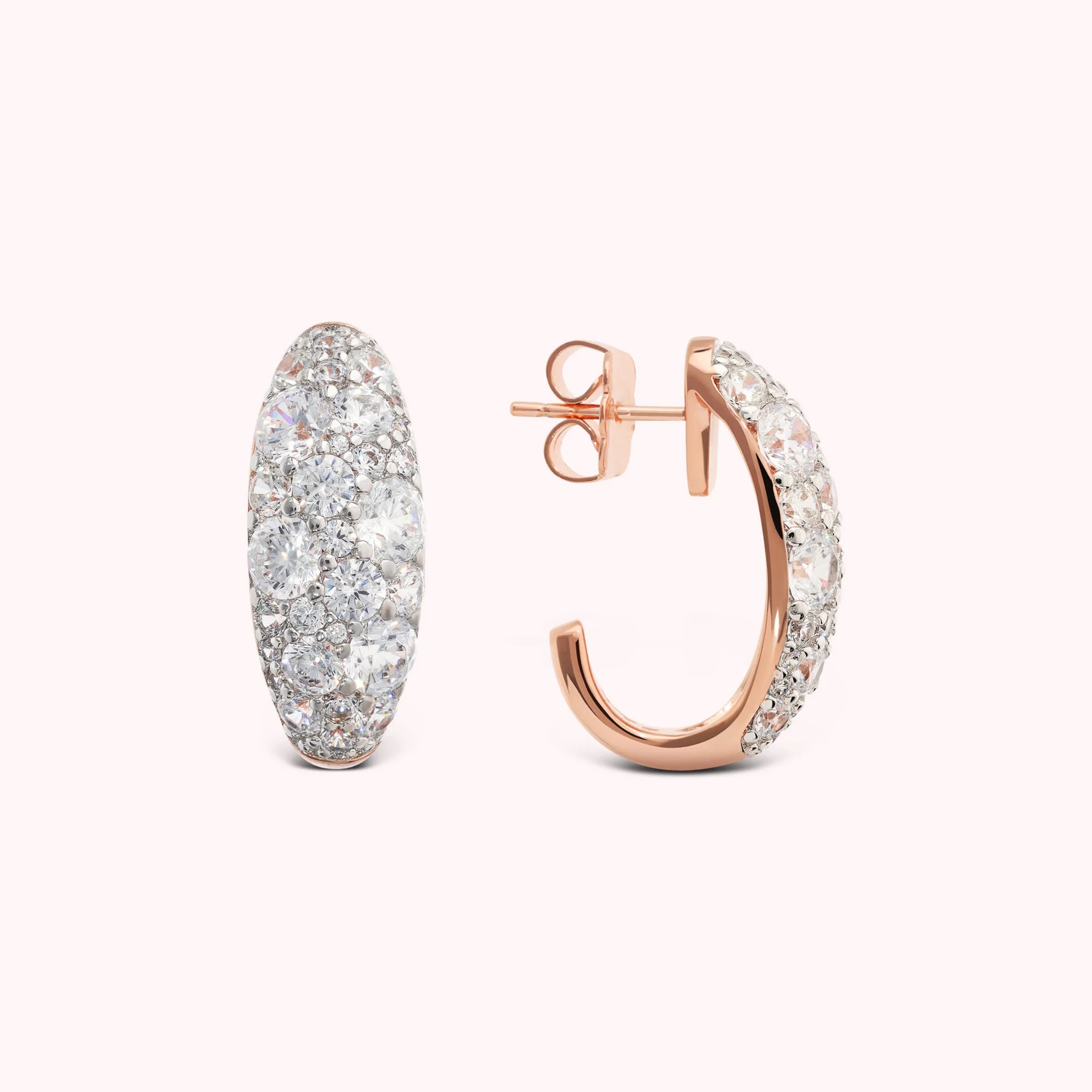 Orecchini a Lobo Ovali con Pavé di Cubic Zirconia