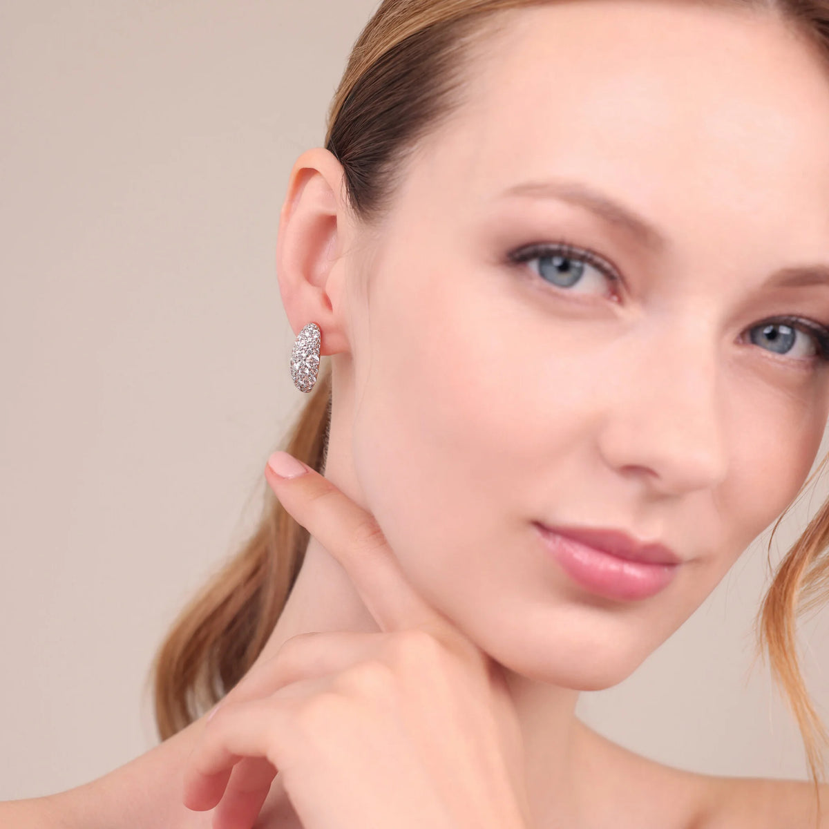 Oval Stud Earrings with Cubic Zirconia Pavé