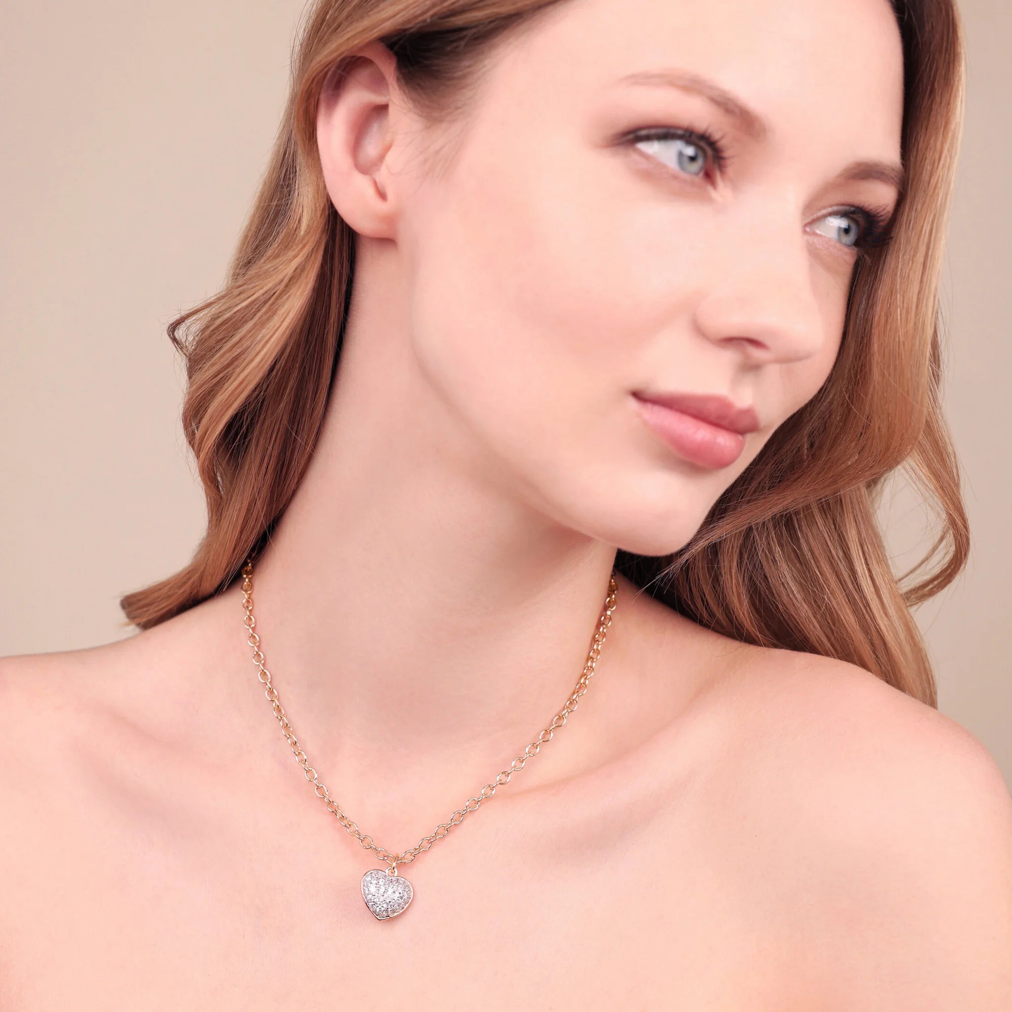 Collier pendentif cœur en pavé de zircone cubique