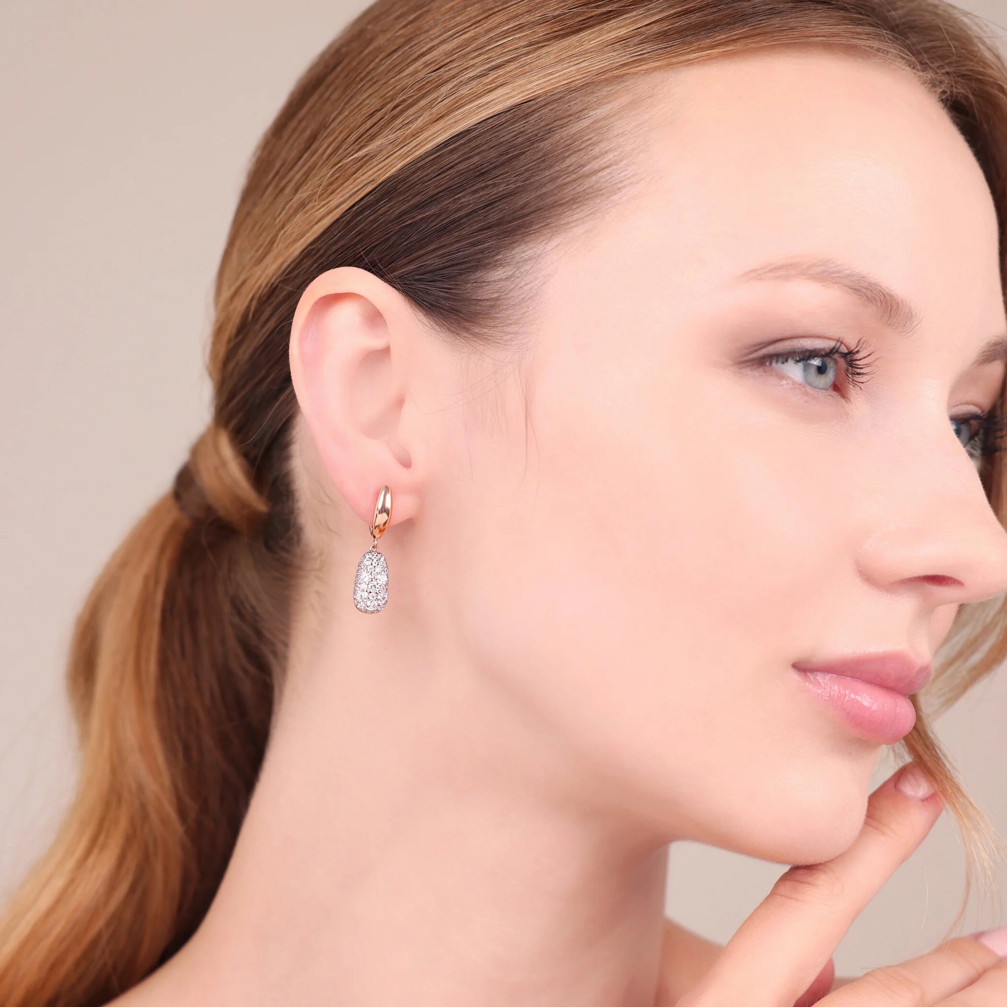 Orecchini Pepita con Ciondolo in Pavé di Cubic Zirconia