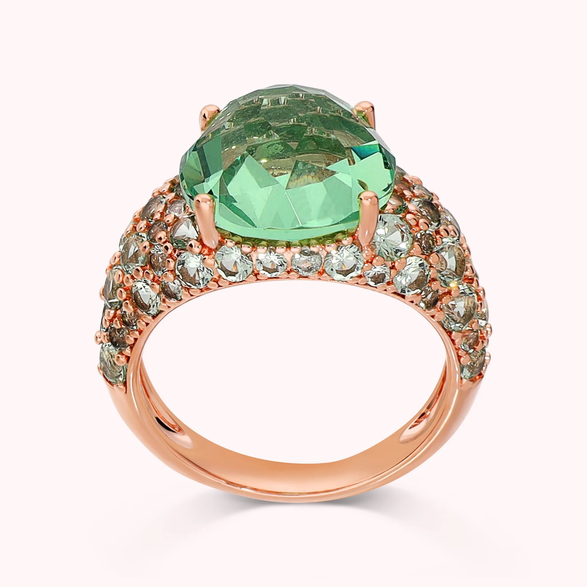 Anello con Pavé Misto e Prisma Gem