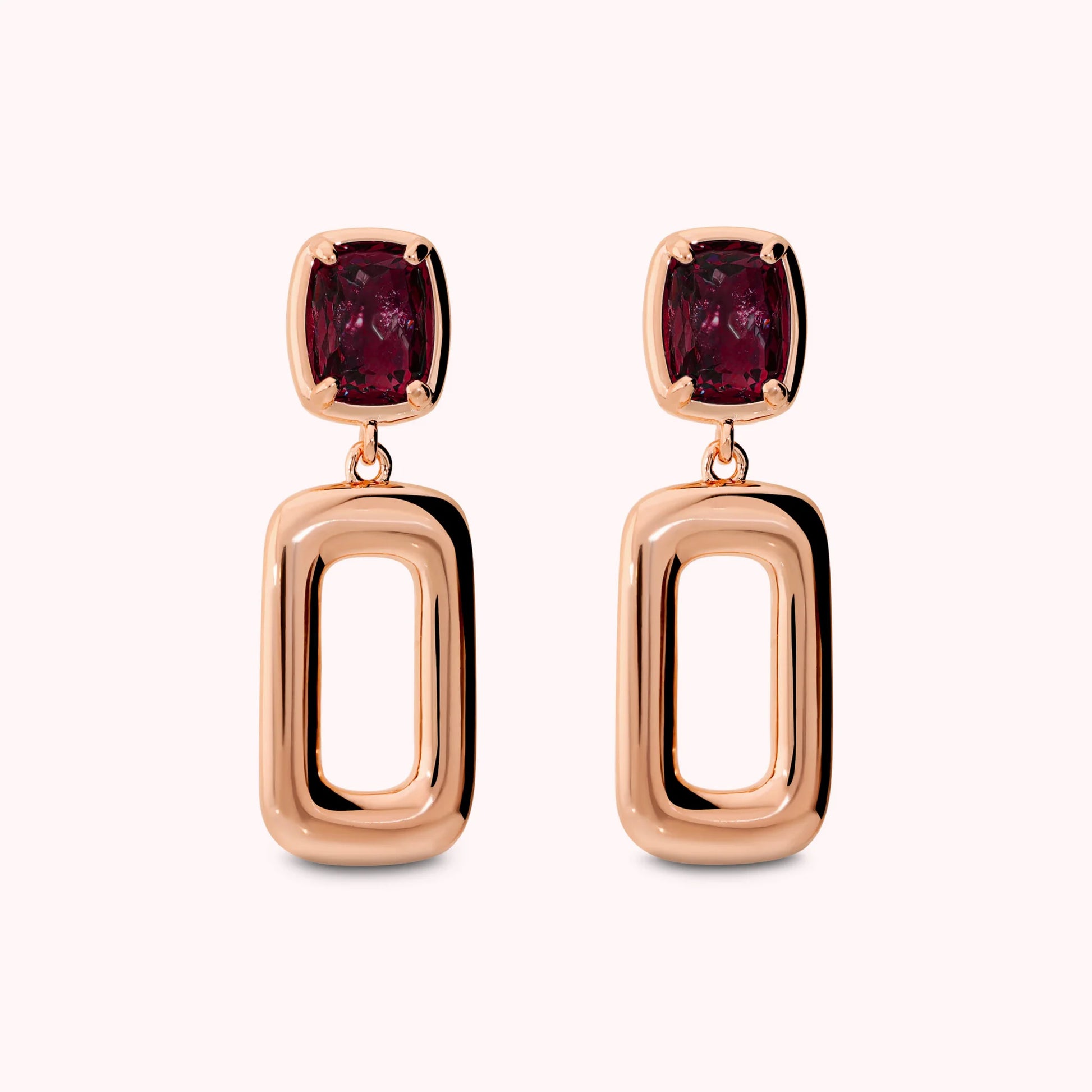 Rechteckige Hängende Ohrringe mit Baguette Prisma Edelstein