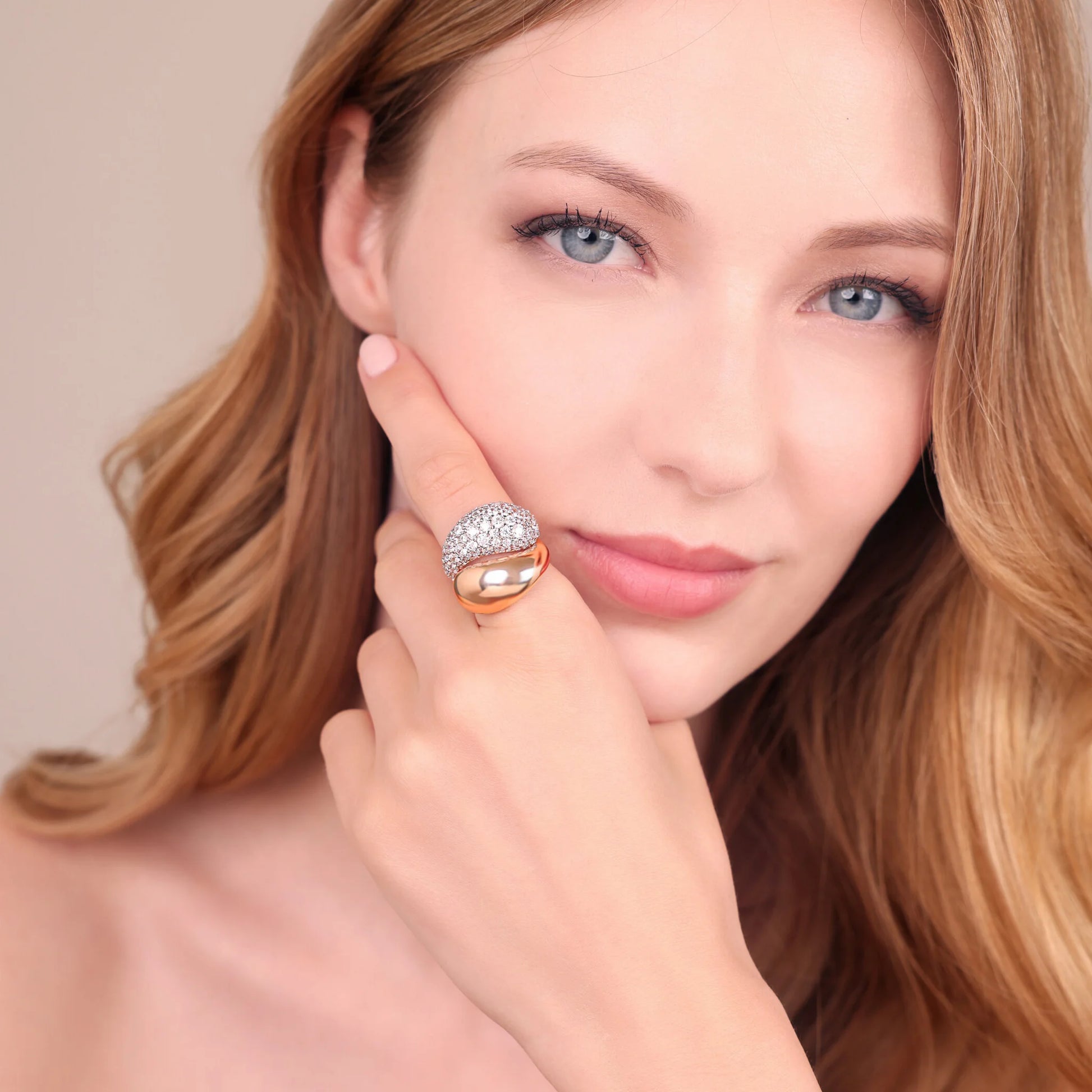 Polished Contrarié Ring with Cubic Zirconia Pavé