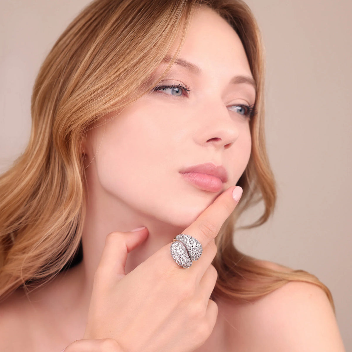 Contrarié Ring with Cubic Zirconia Pavé