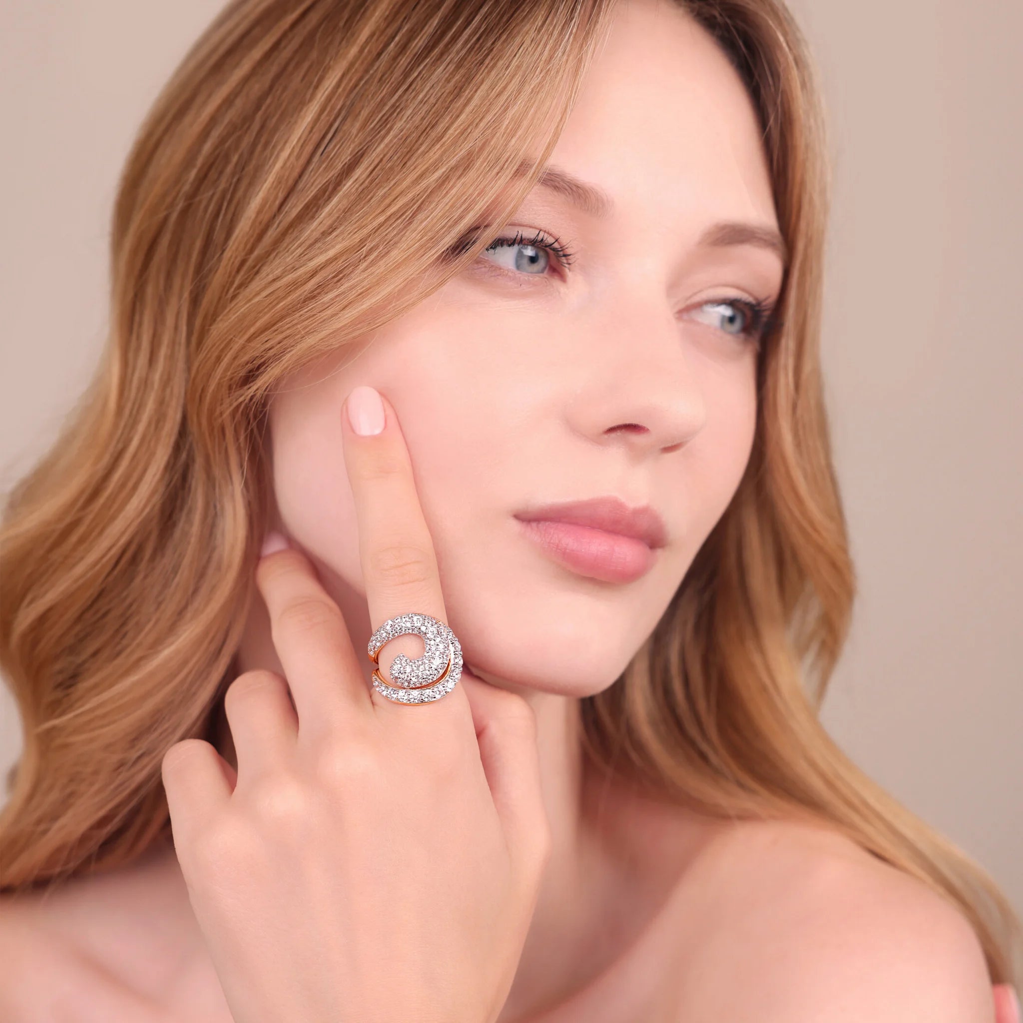 Anello Spirale con Pavé di Cubic Zirconia