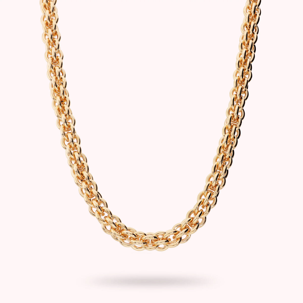 Glänzende Kette mit geflochtenem Muster