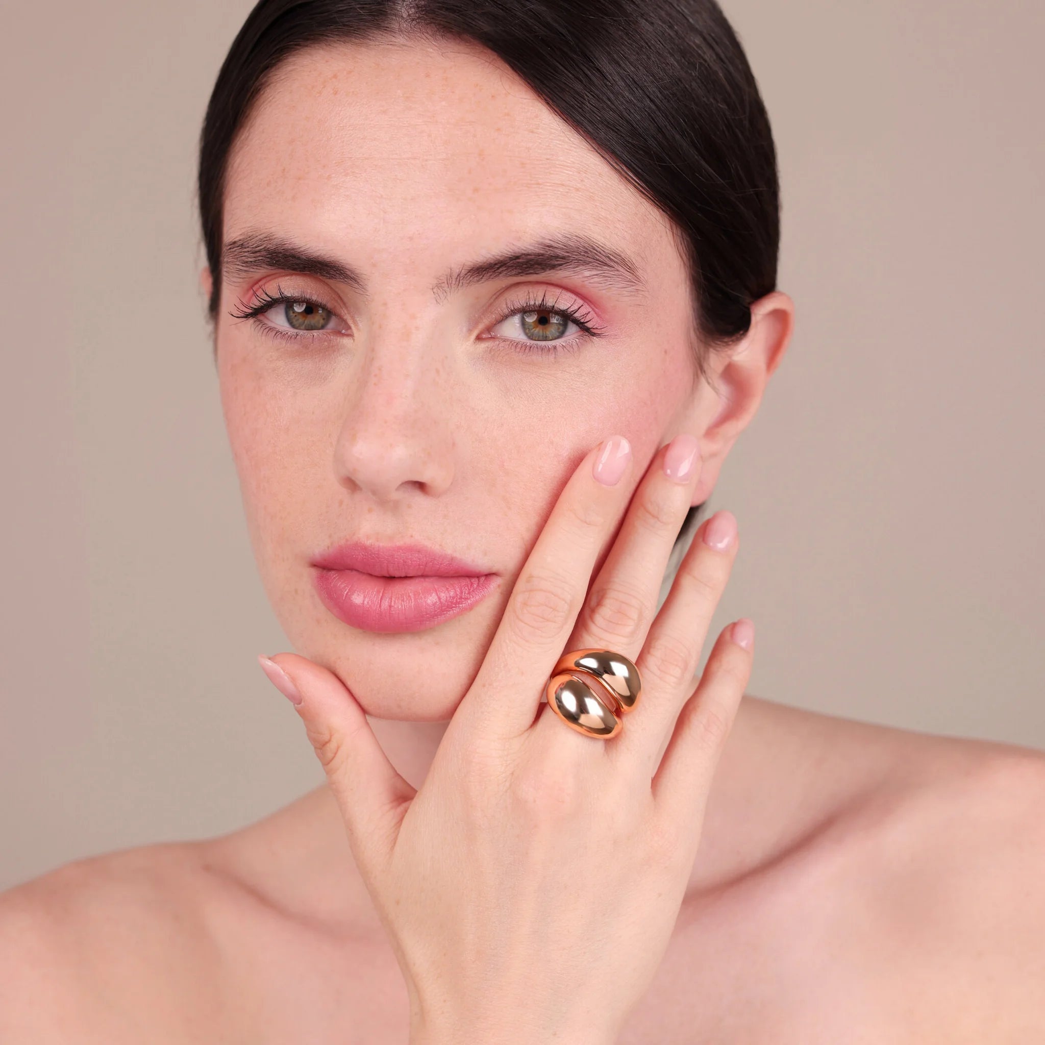 Polished Contrarié Ring