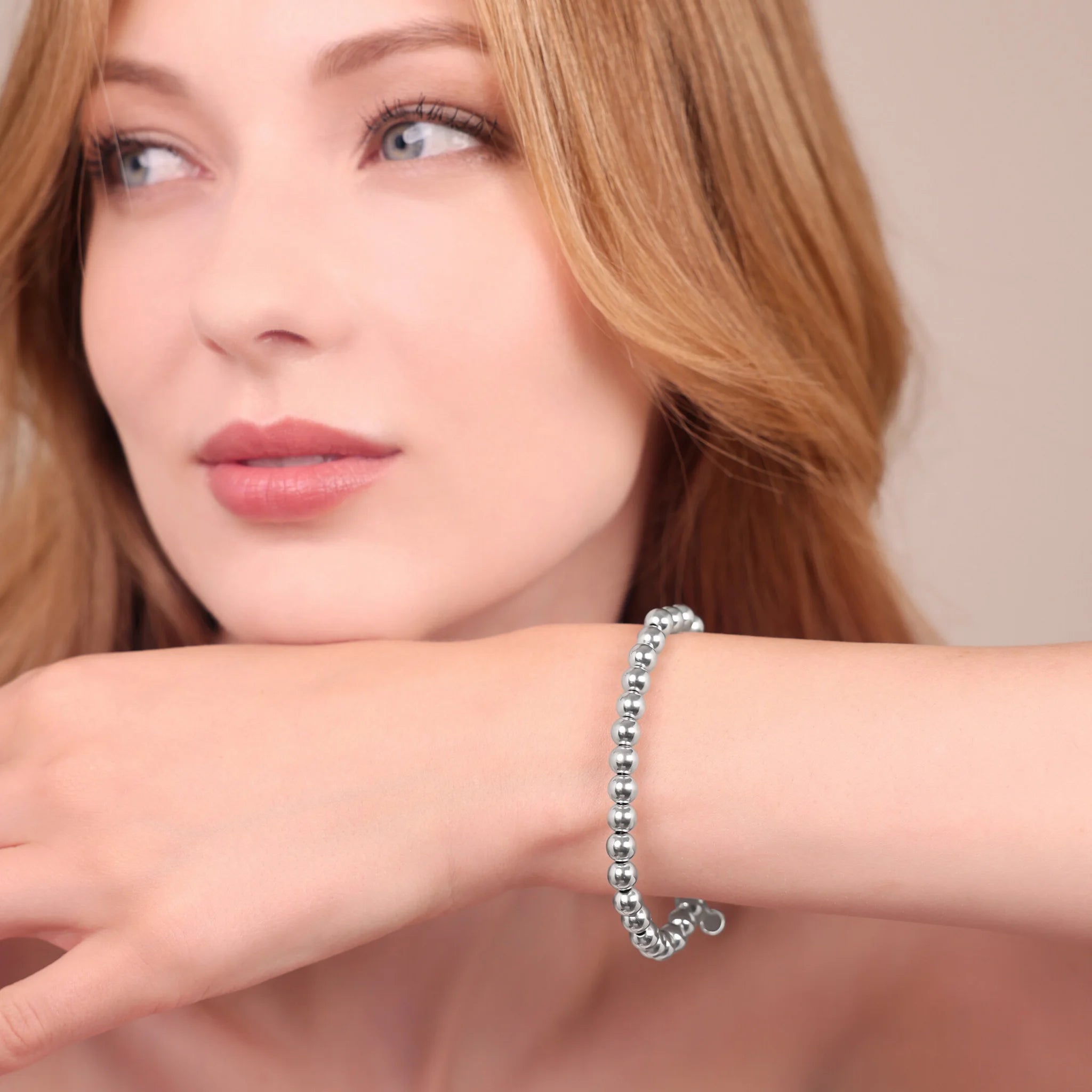 Glossy Bead Bracelet