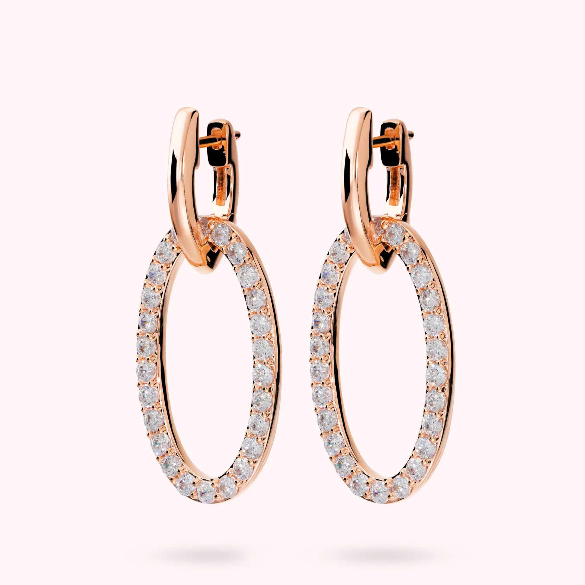 Orecchini Pendenti Ovali con Pavé di Cubic Zirconia