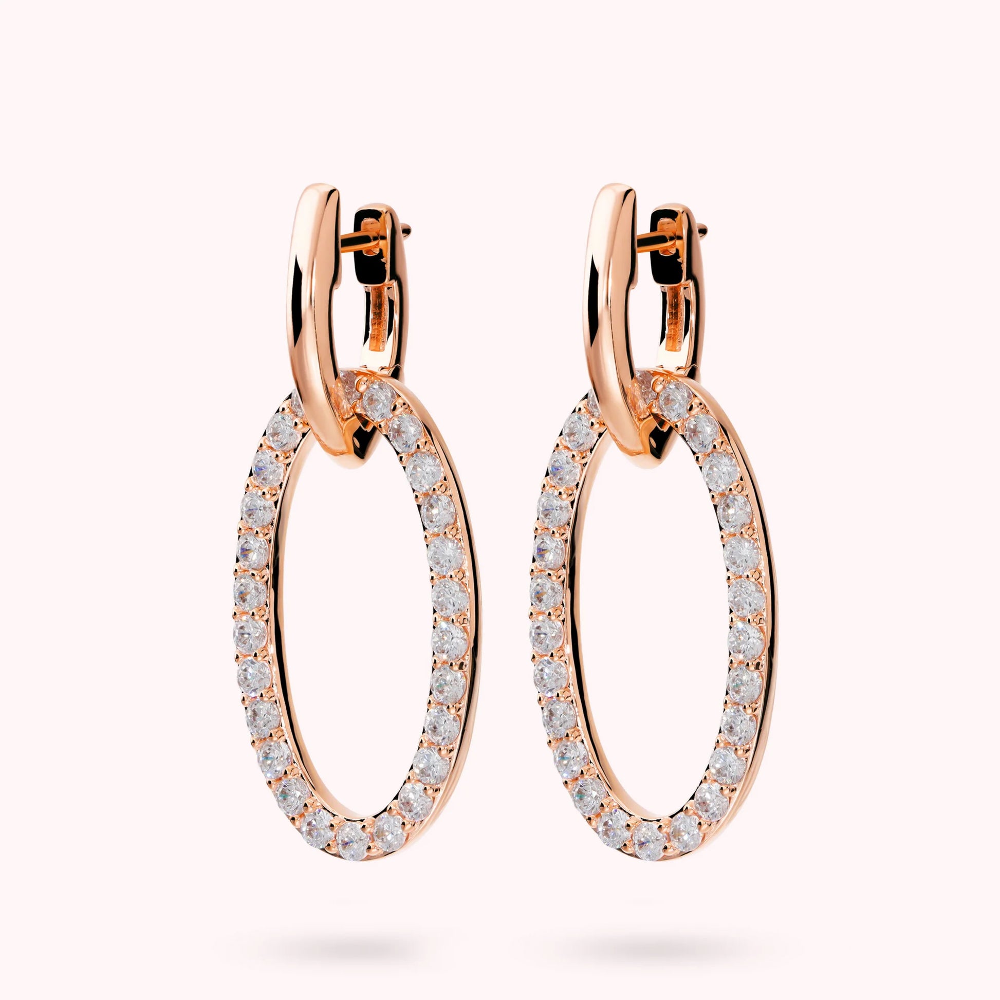 Orecchini Pendenti Ovali con Pavé di Cubic Zirconia