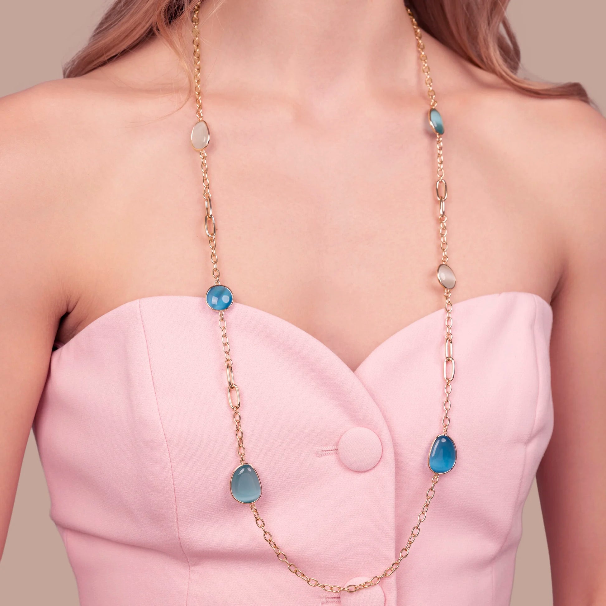 Collana Lunga con Pietre Effetto Occhio di Gatto