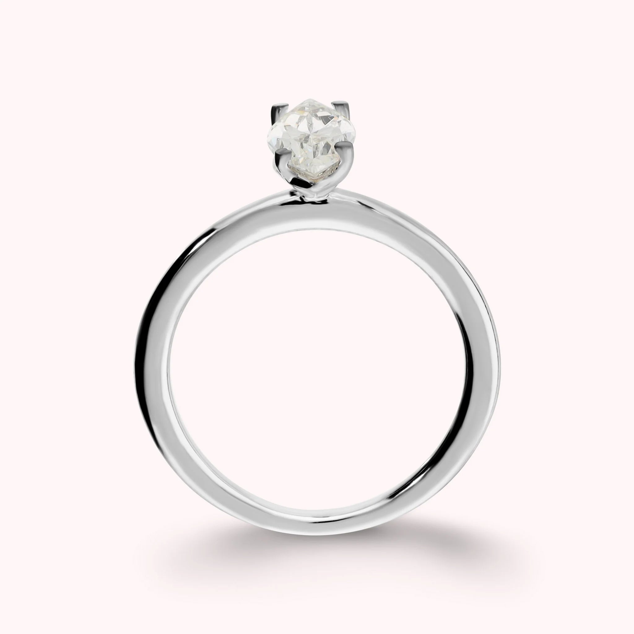 Anello Solitario Attimi di Luce con Cubic Zirconia Bianca a Marquise