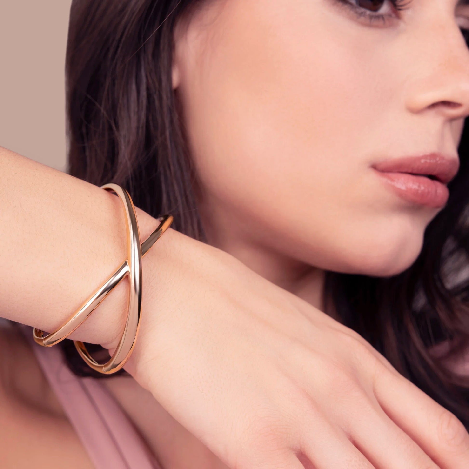 Bracelet rigide tressé