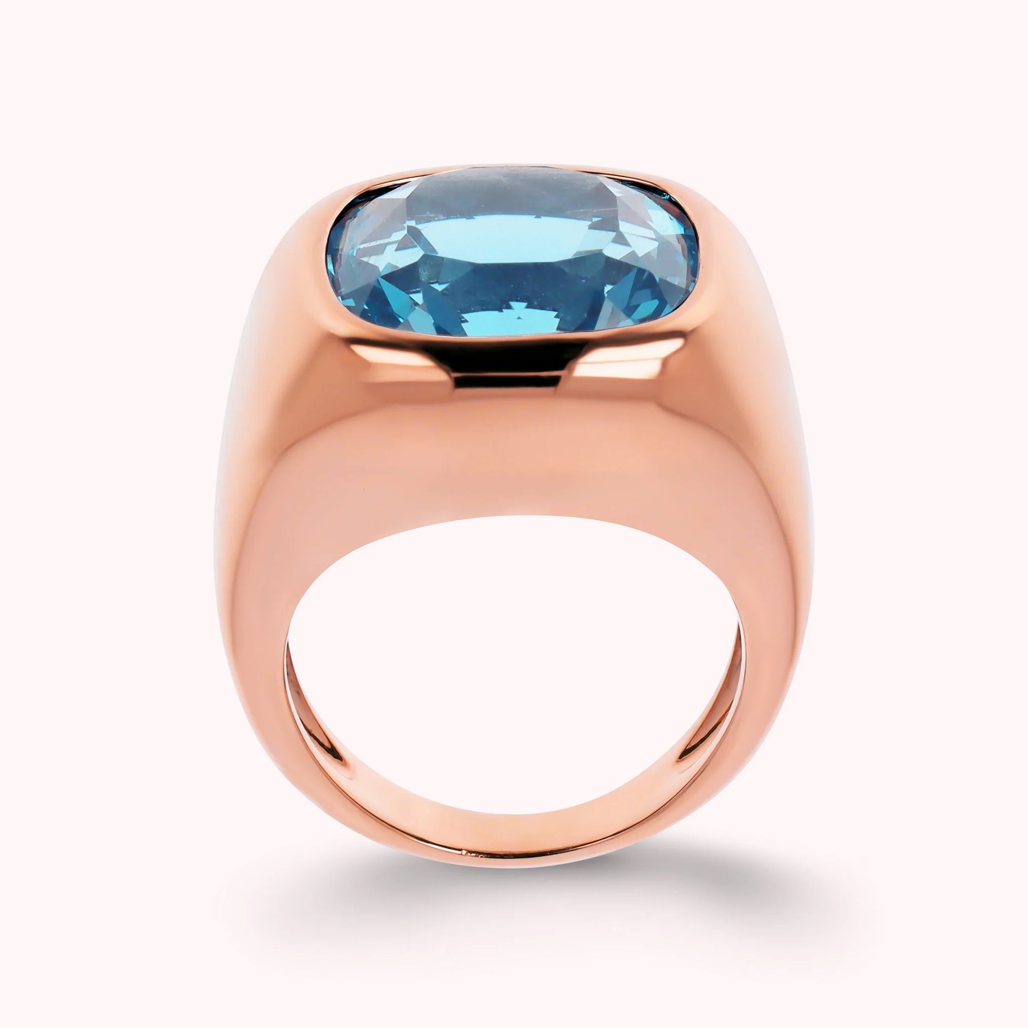 Bague Chevalier avec Pierre Prisma Taille Coussin