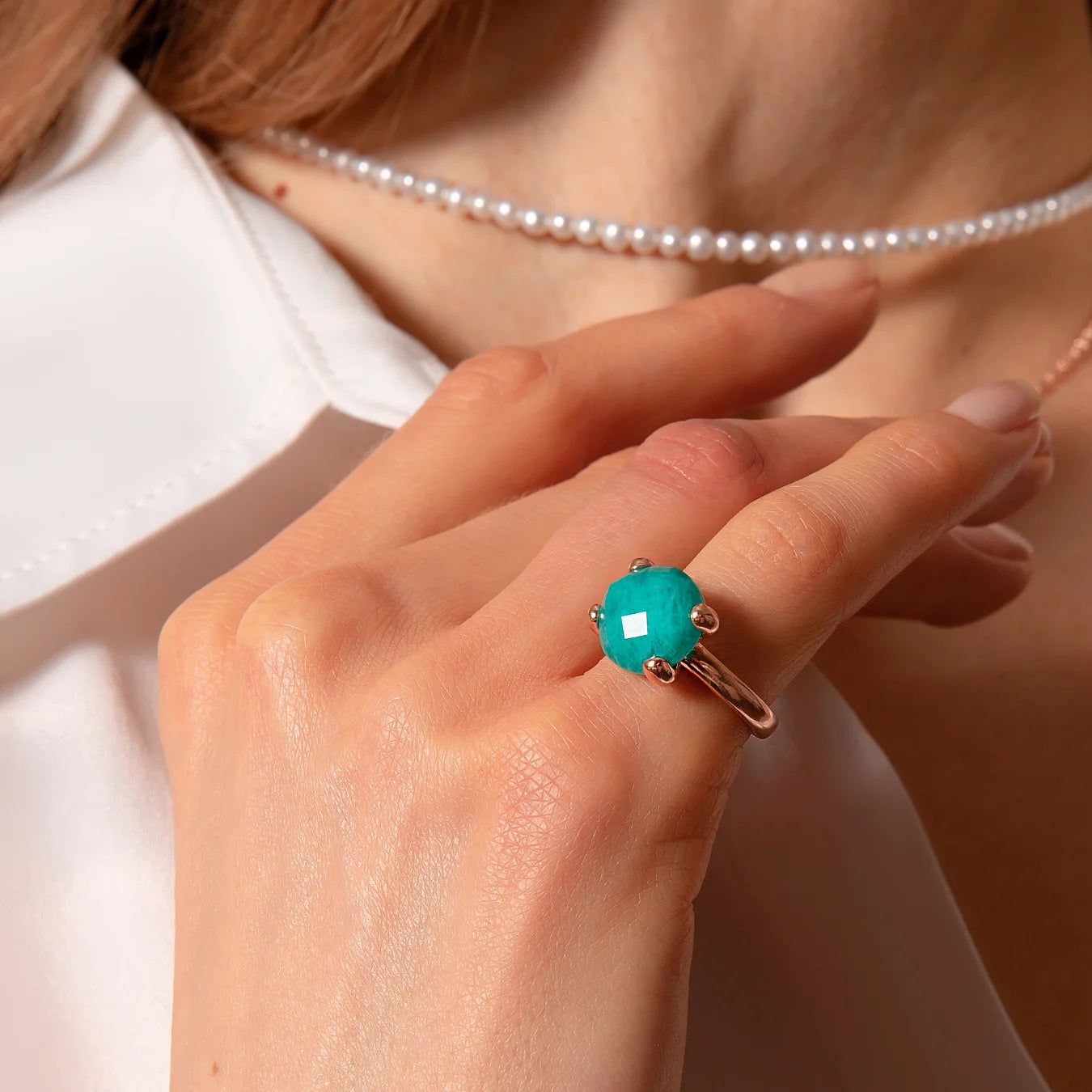 Anello Cocktail Grande con Pietra Naturale Tonda
