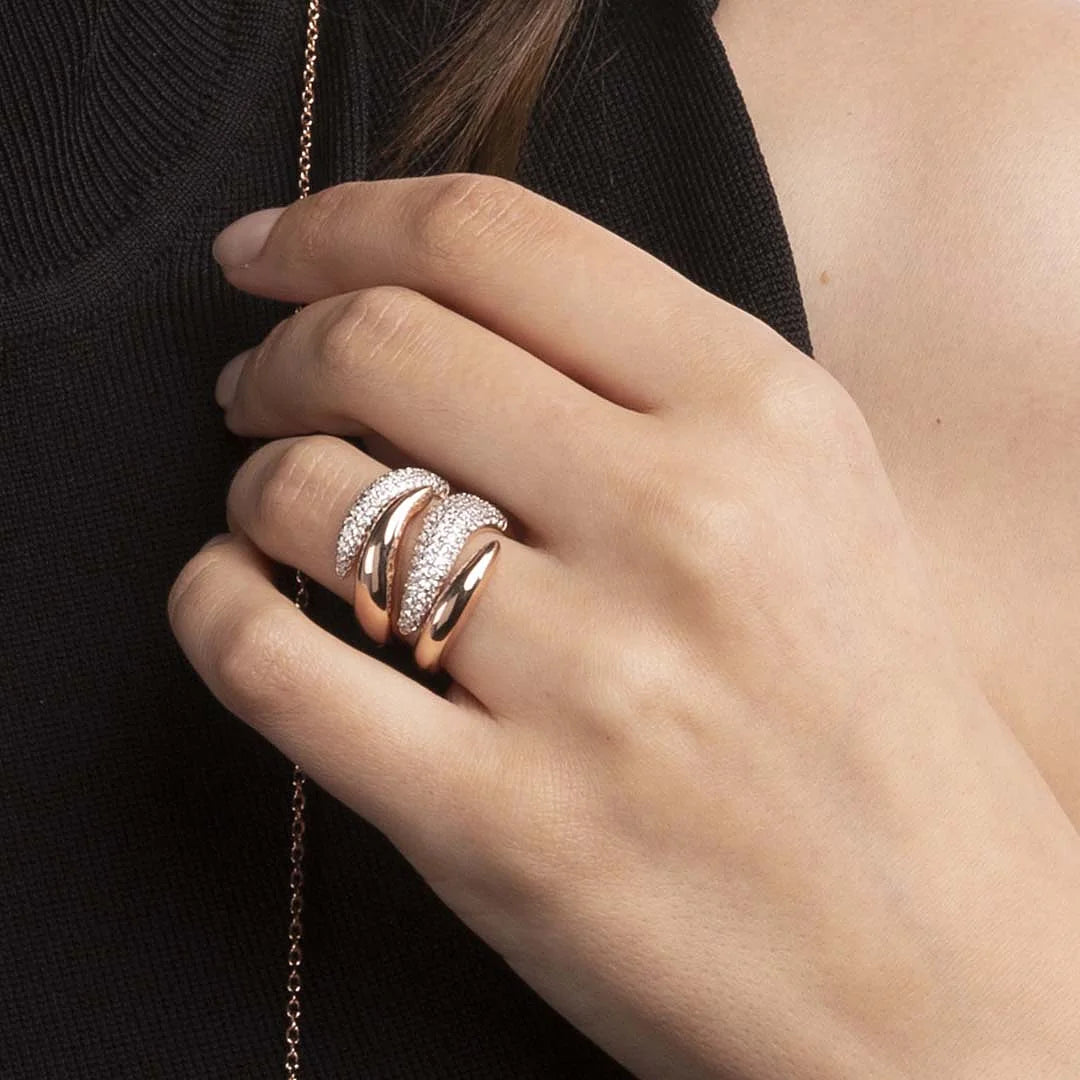 Anello a Fascia Contrarié con Pavé in Cubic Zirconia