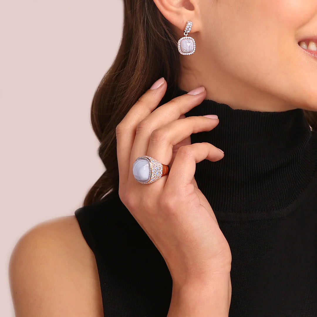 Chevalier Ring mit quadratischem Naturstein und Nano Gem Pavé