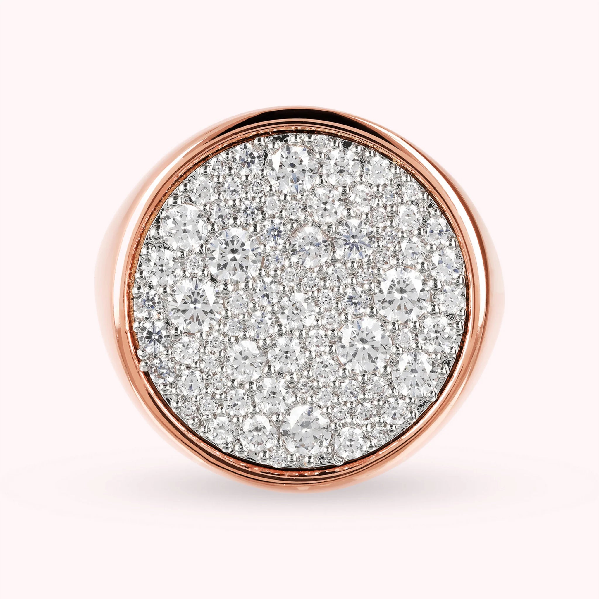 Anello Chevalier Grande con Pavé Tondo in Spinello Nero o Cubic Zirconia