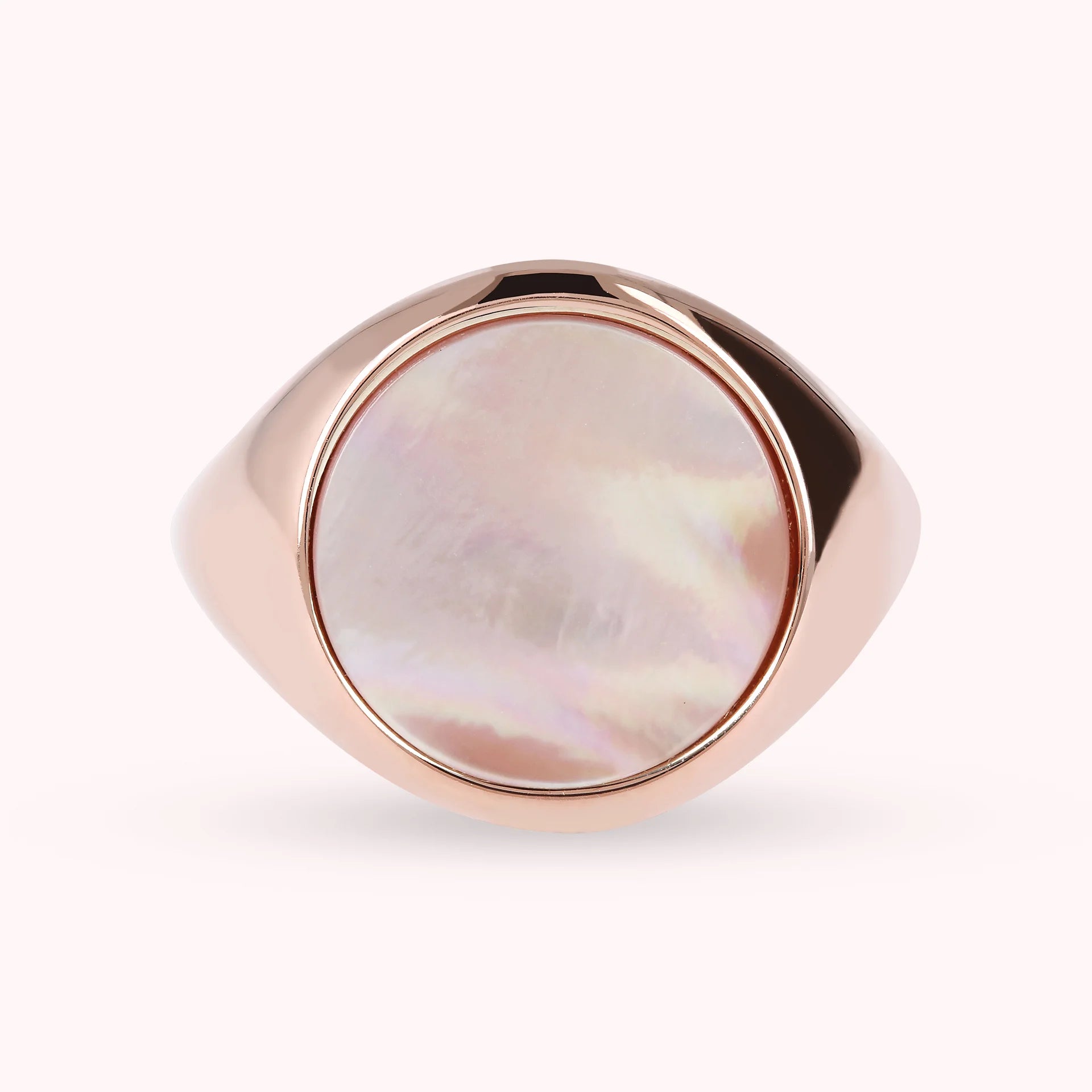 Kleiner Chevalier-Ring mit flachem Naturstein  