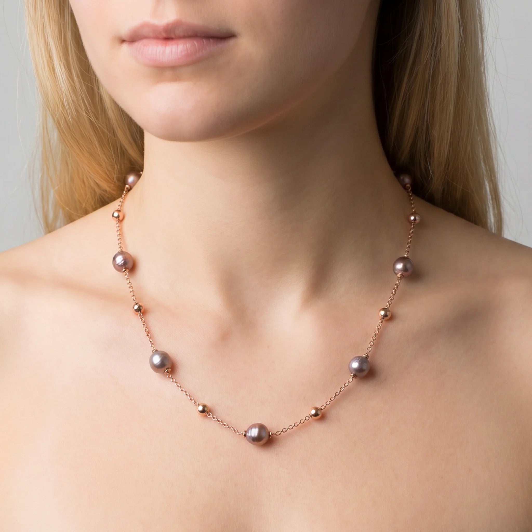 Collier avec perles brillantes et perles d'eau douce Ø 10 mm