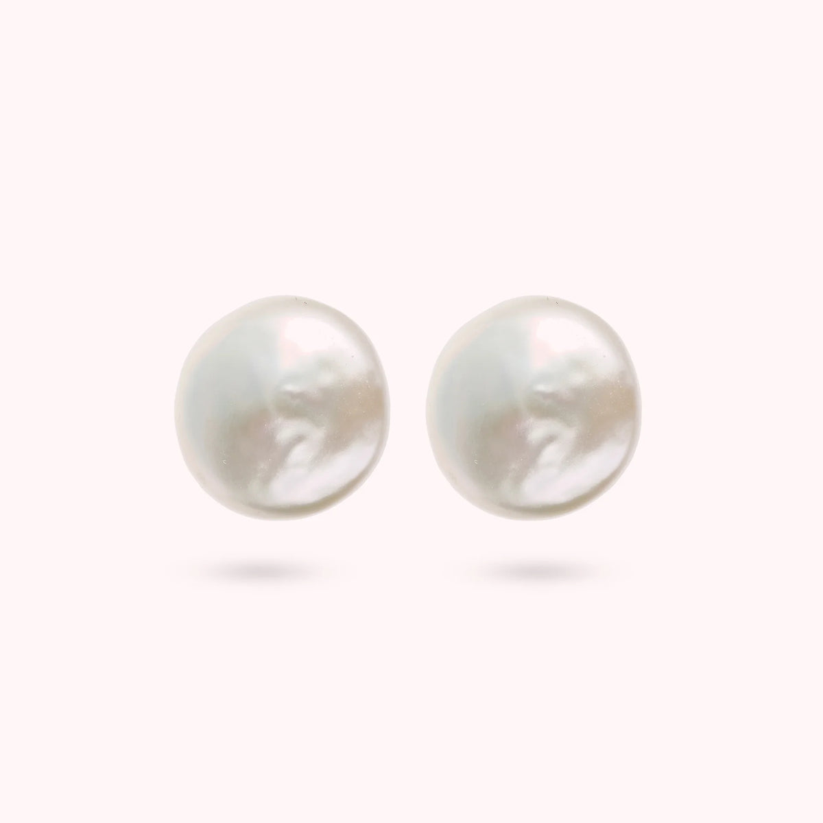 Button Earrings with White Freshwater Pearls Ø 10 mm