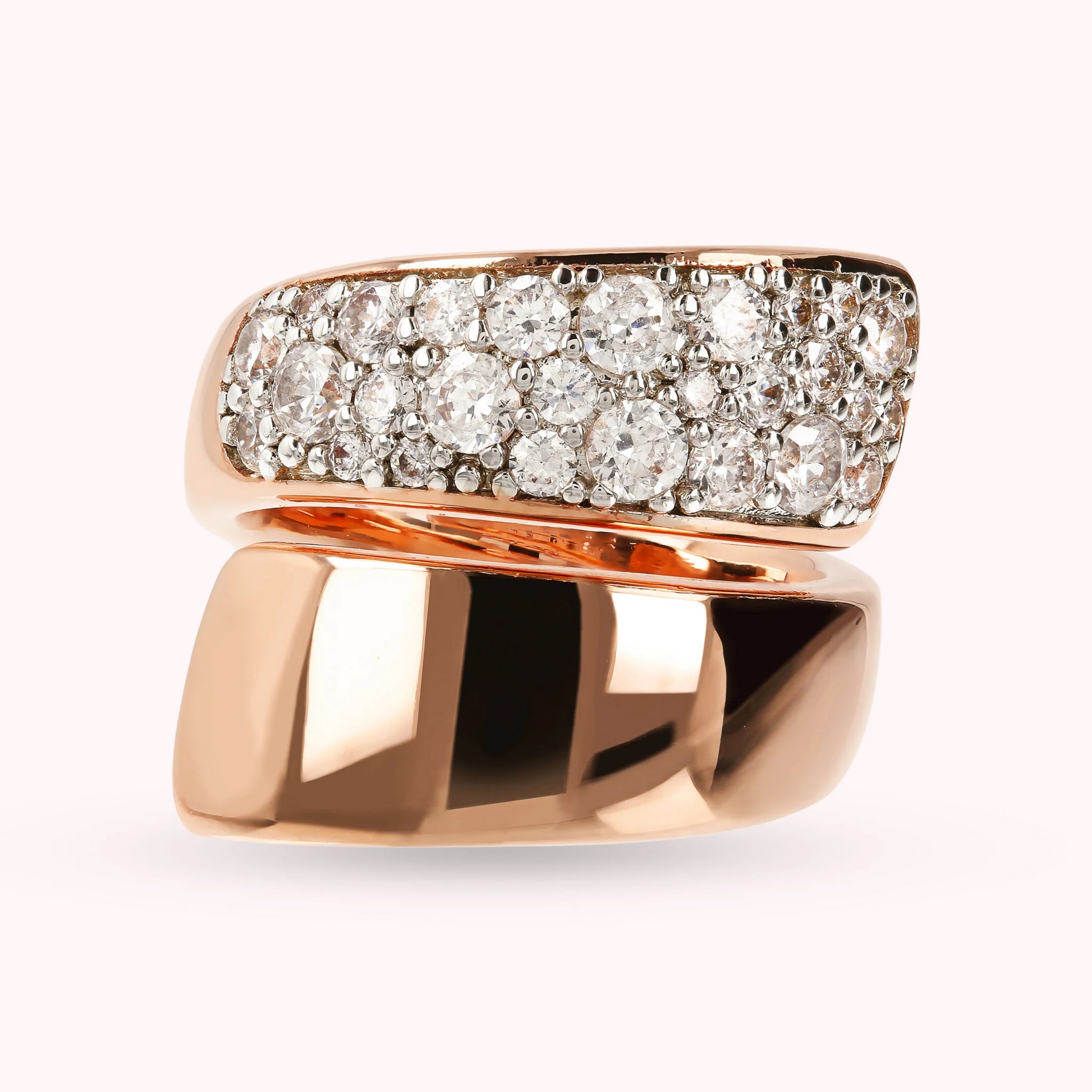 Anello Contrarié con Pavé in Cubic Zirconia