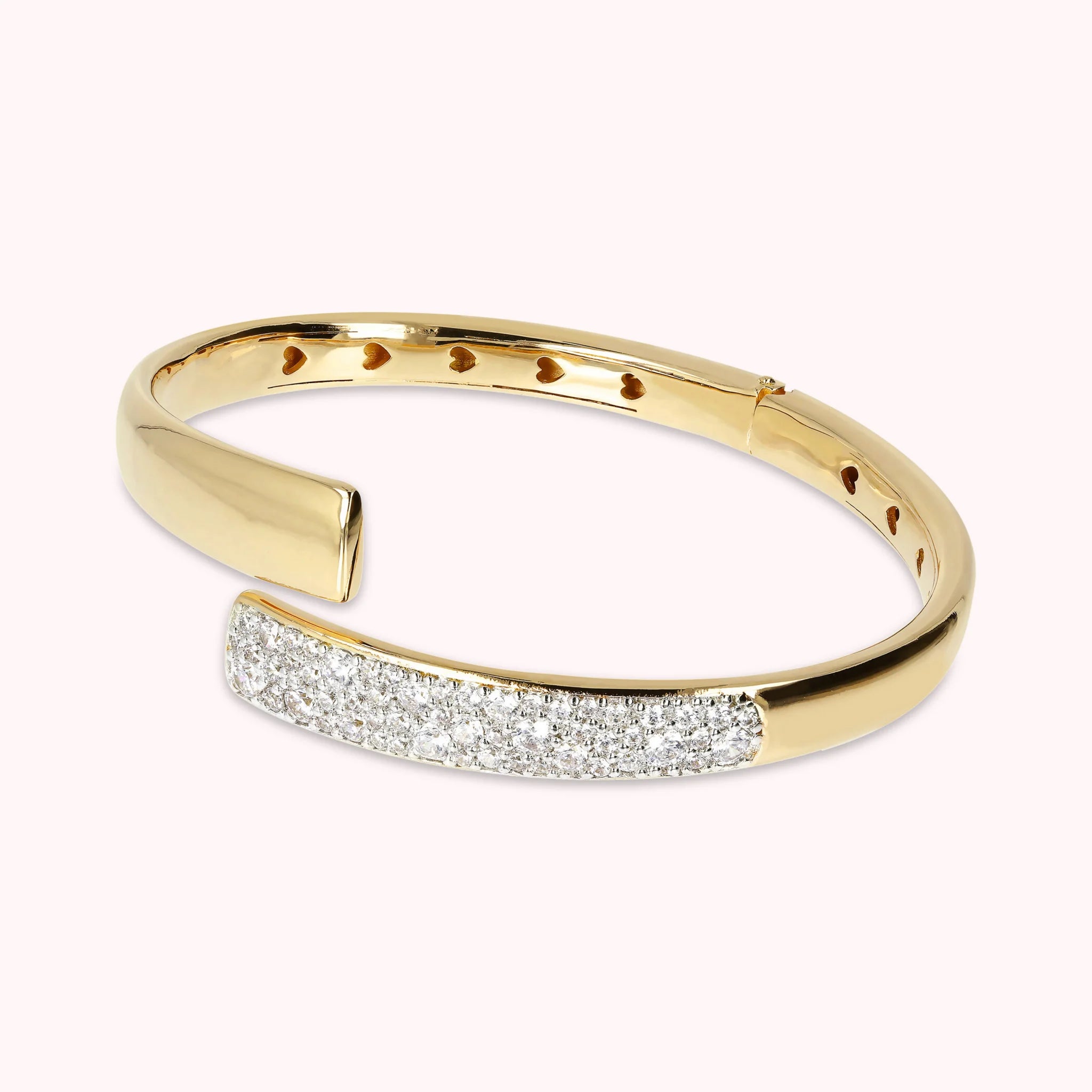 CONTRAIRE POLISHED BANGLE WITH CZ PAVÈ