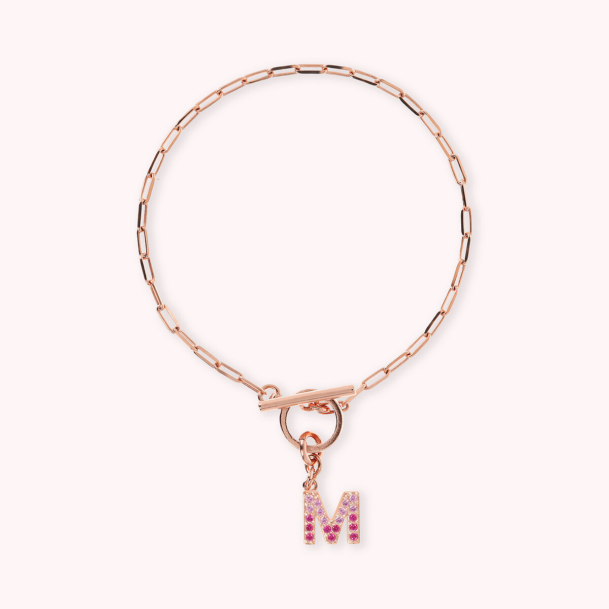 Gliederarmband mit Pavé-Buchstabenanhänger aus Zirkonia