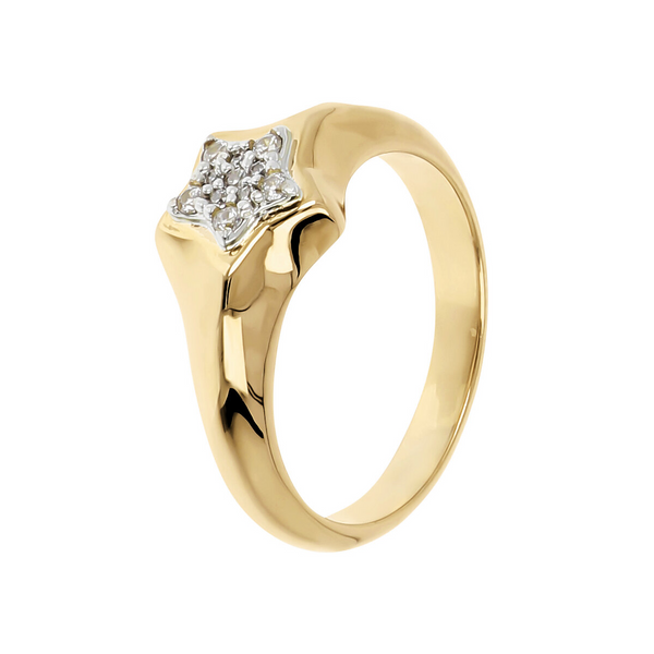 Golden Ring with Pavé Star in Cubic Zirconia