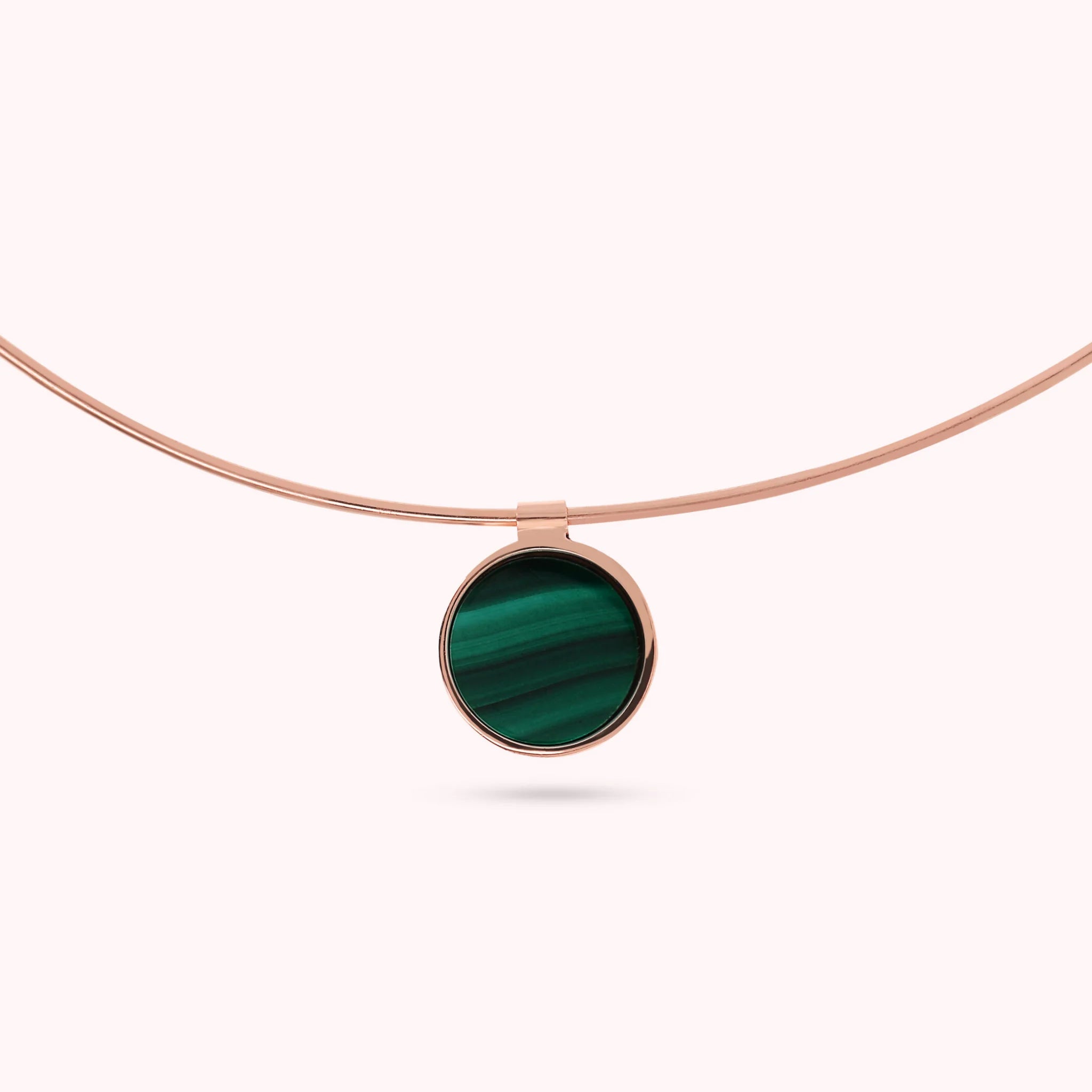 Collana Choker con Pendente a Disco in Pietra Naturale