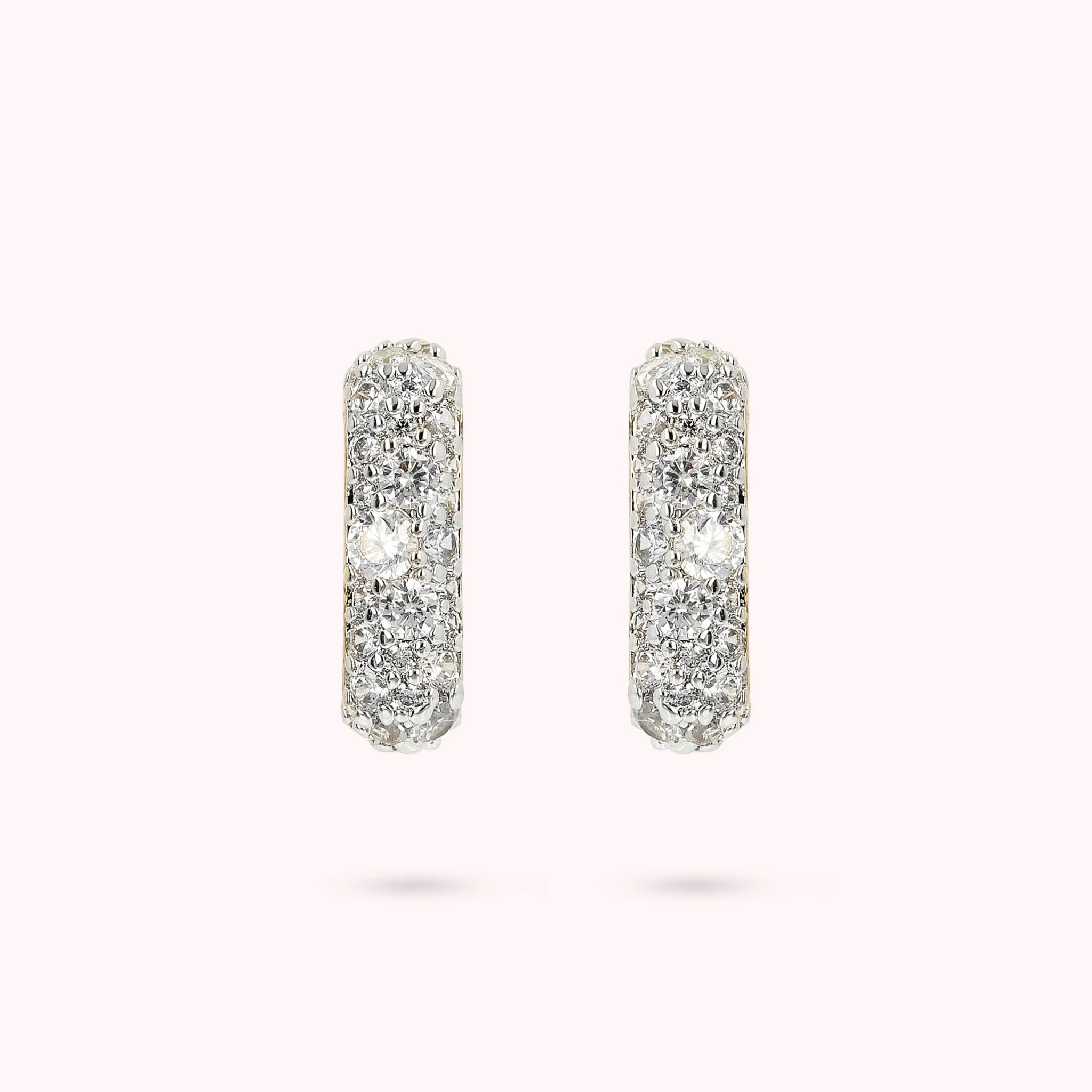 Orecchini a Lobo Golden Quadrati con Pavé in Cubic Zirconia