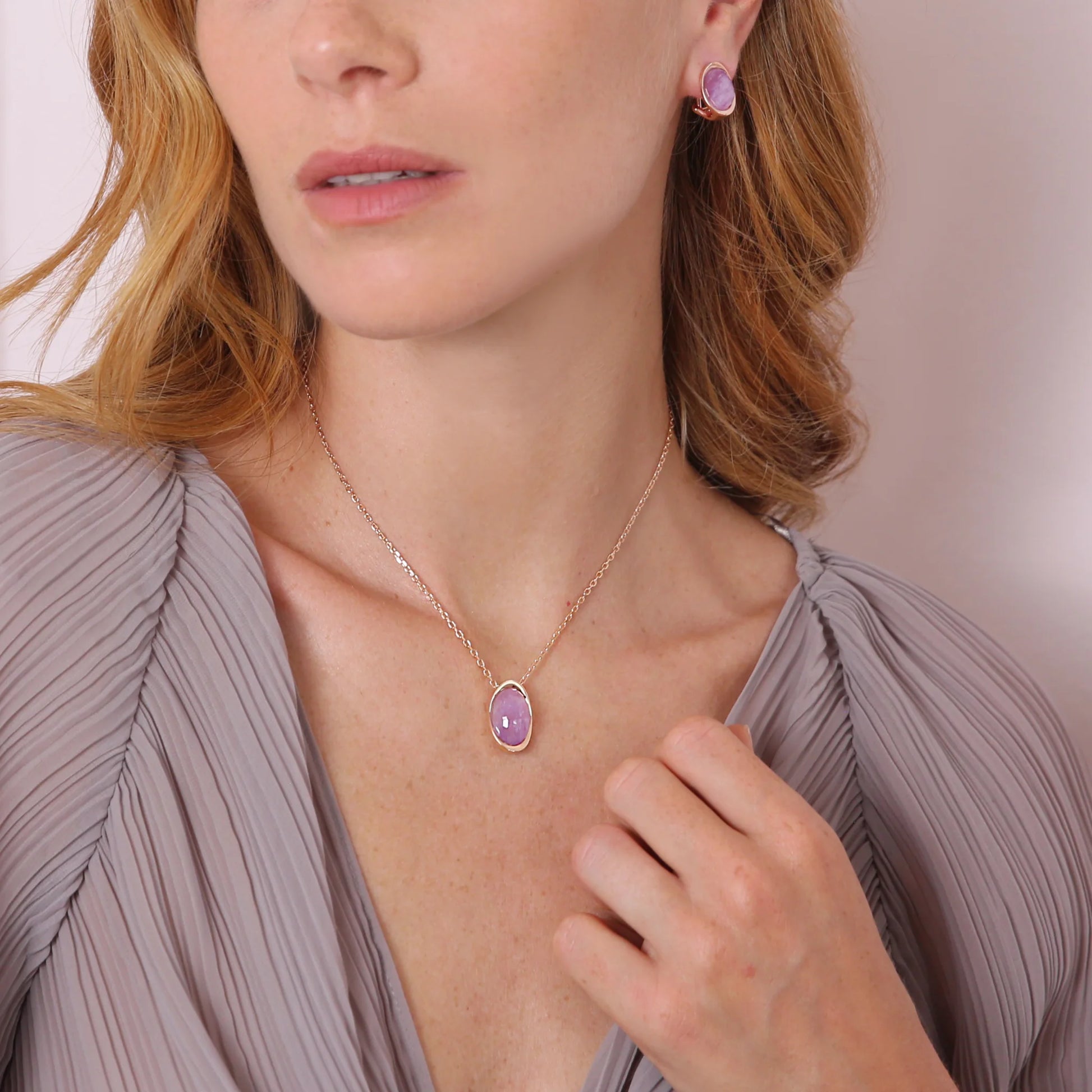 Forzatina Chain Necklace with Oval Faceted Natural Stone Pendant