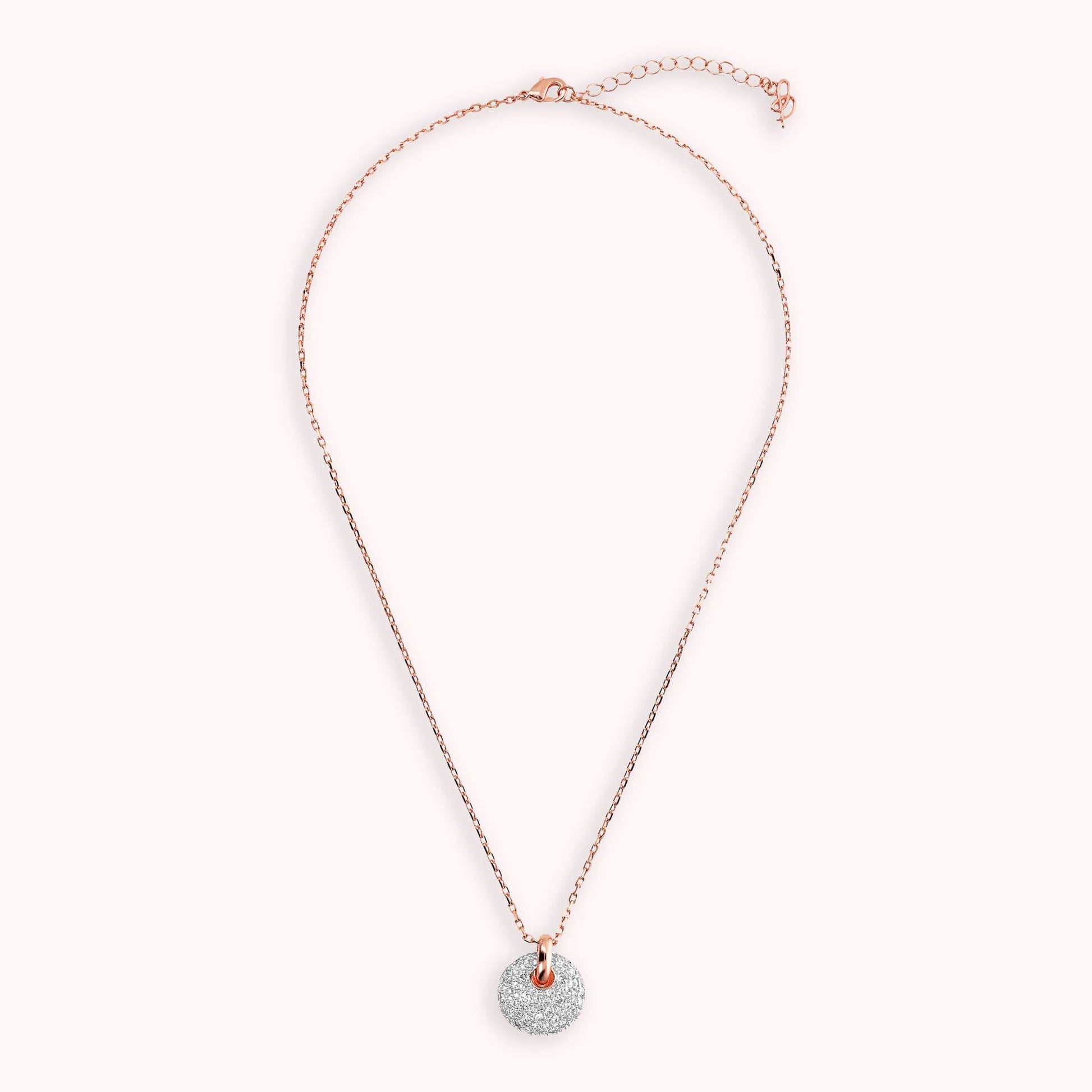 Rolo-Kette mit rundem, durchbrochenem Anhänger und Pavé aus Zirkonia