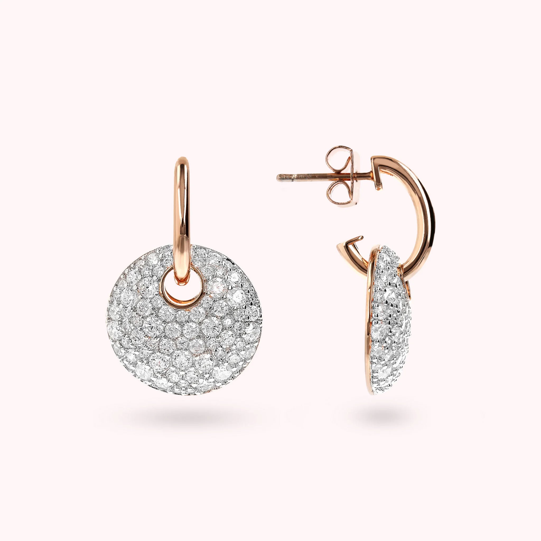 Orecchini Pendenti con Tondo Traforato e Pavé in Cubic Zirconia