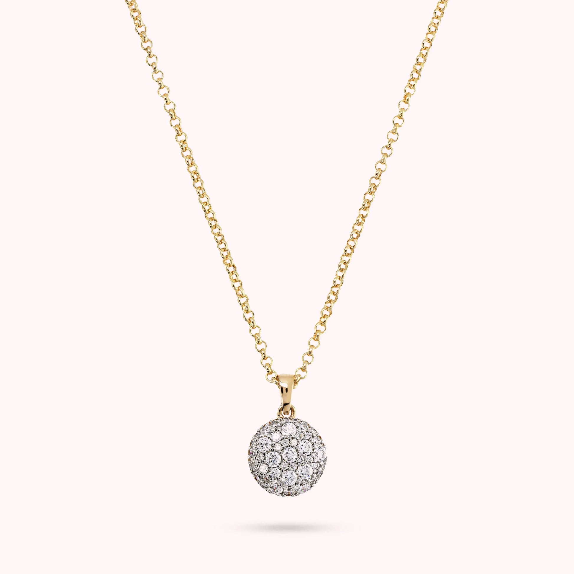 Halskette mit Rolo-Kette in Goldton und rundem Pavé-Anhänger mit Zirkonia