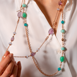 Lange Halskette mit Perlen und natürlichen Quarzitsteinen