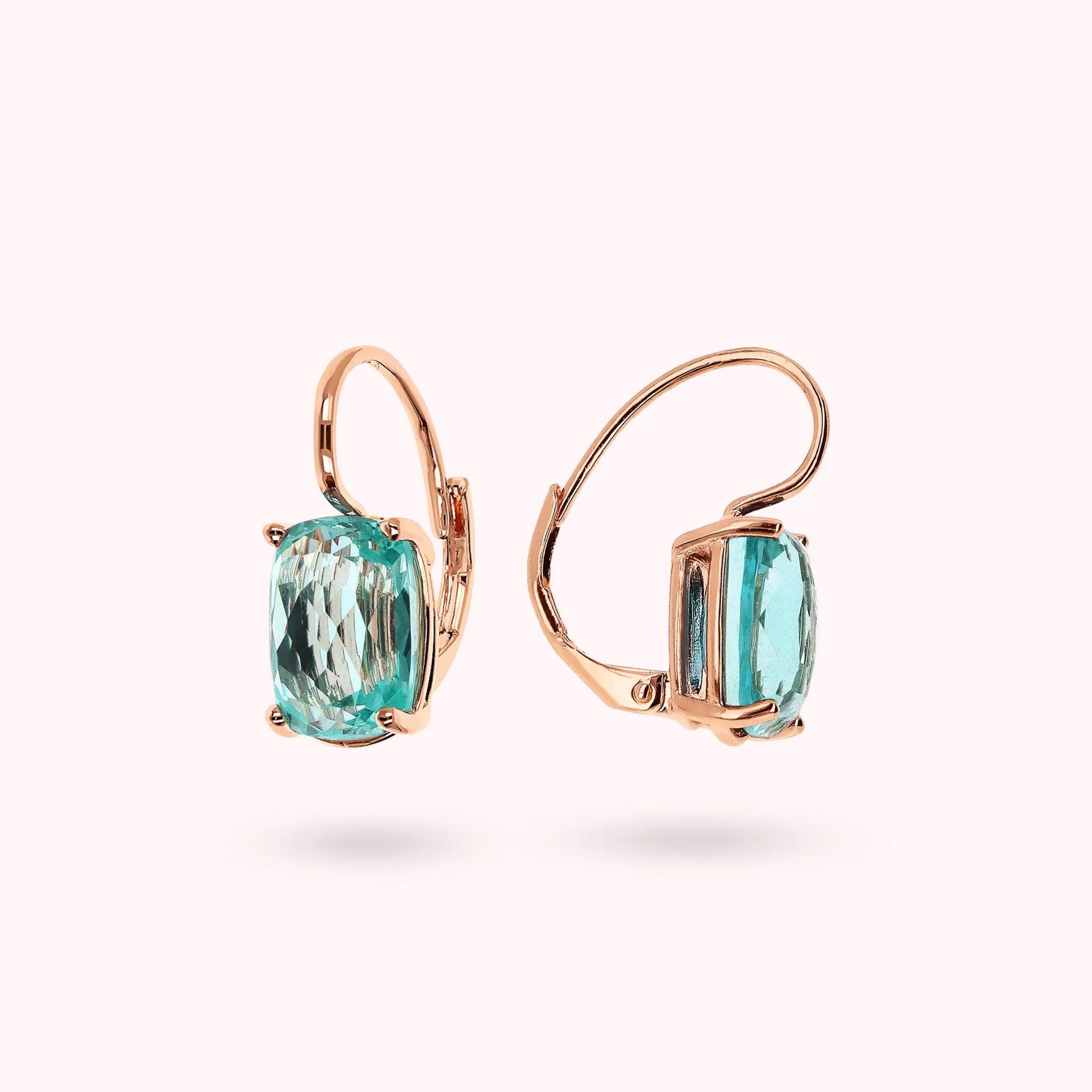 Essentiel Earrings with Mosaic Cut Prisma Gem