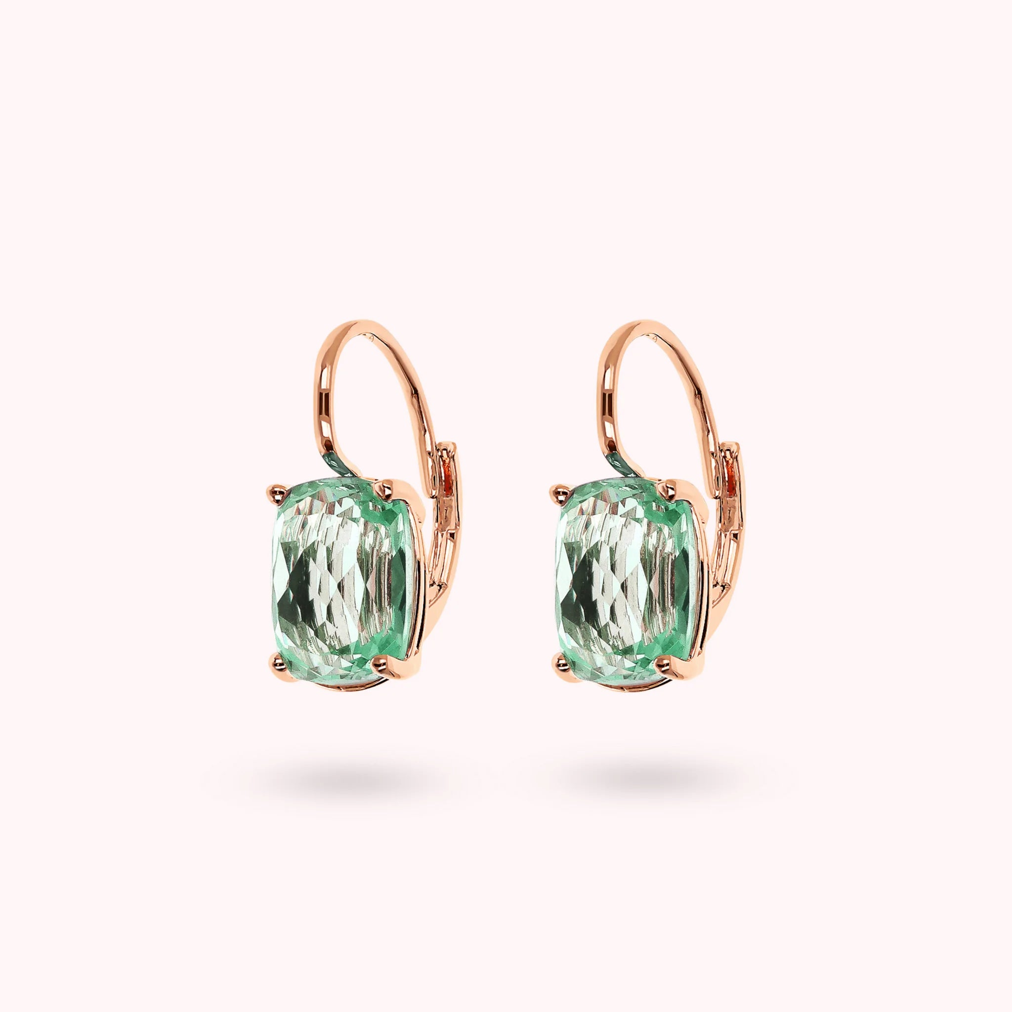 Essentiel Earrings with Mosaic Cut Prisma Gem
