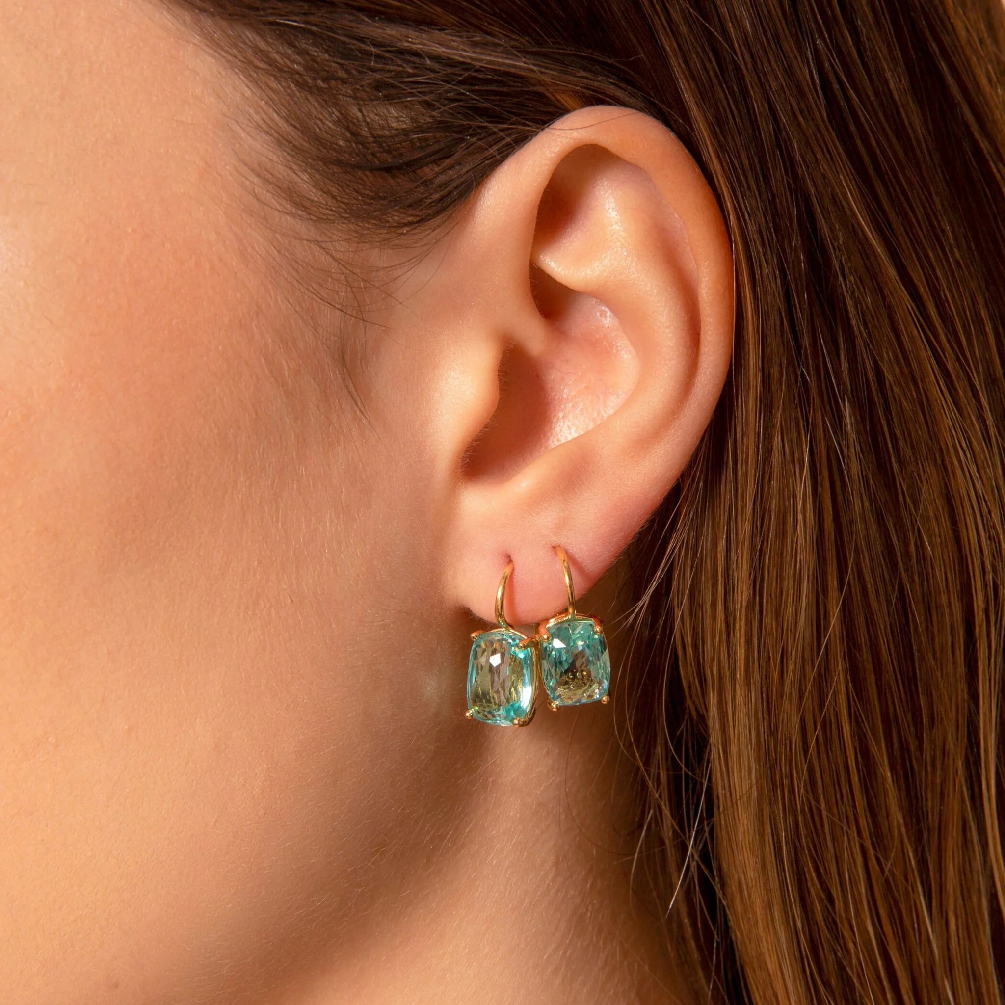 Essentiel Earrings with Mosaic Cut Prisma Gem