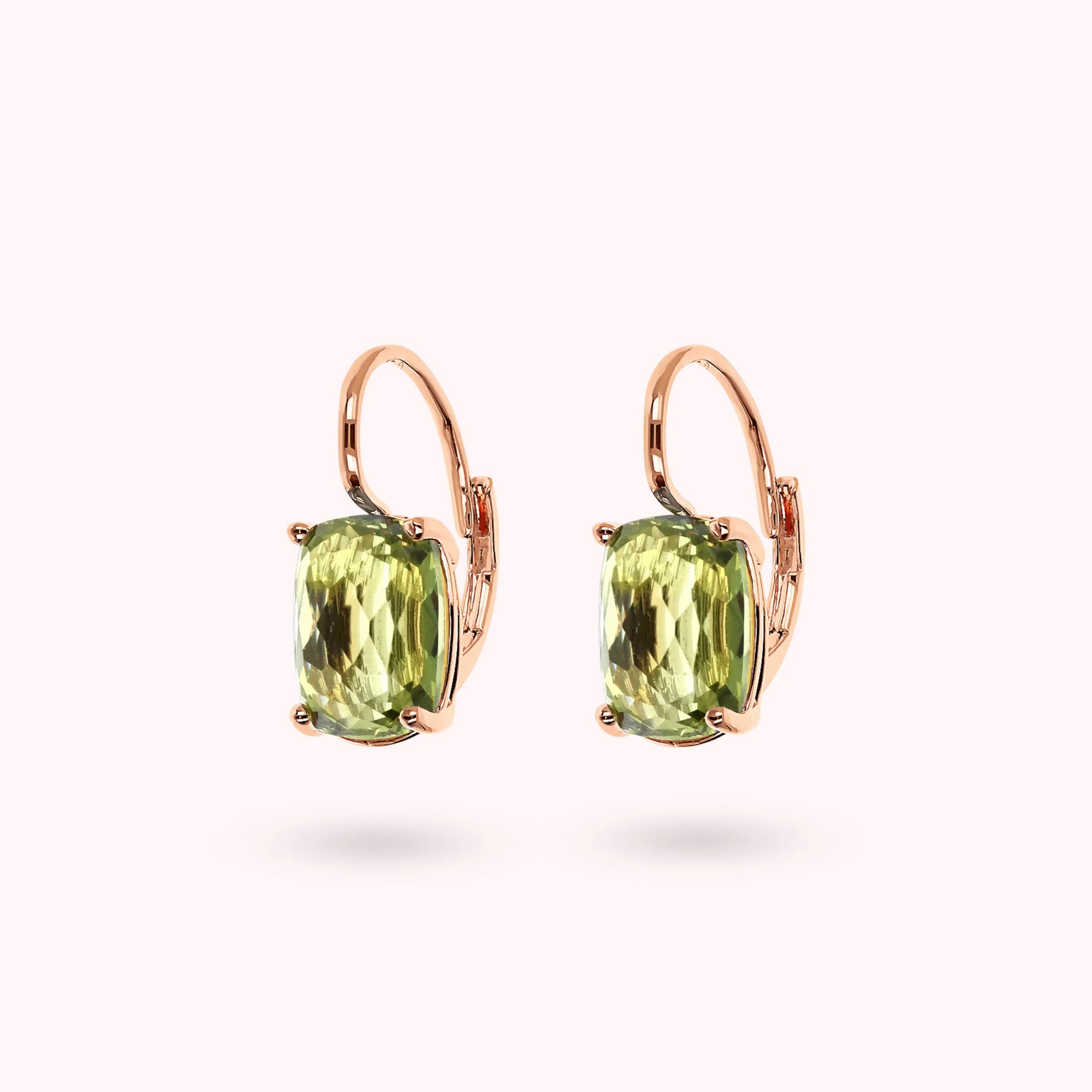 Essentiel Earrings with Mosaic Cut Prisma Gem