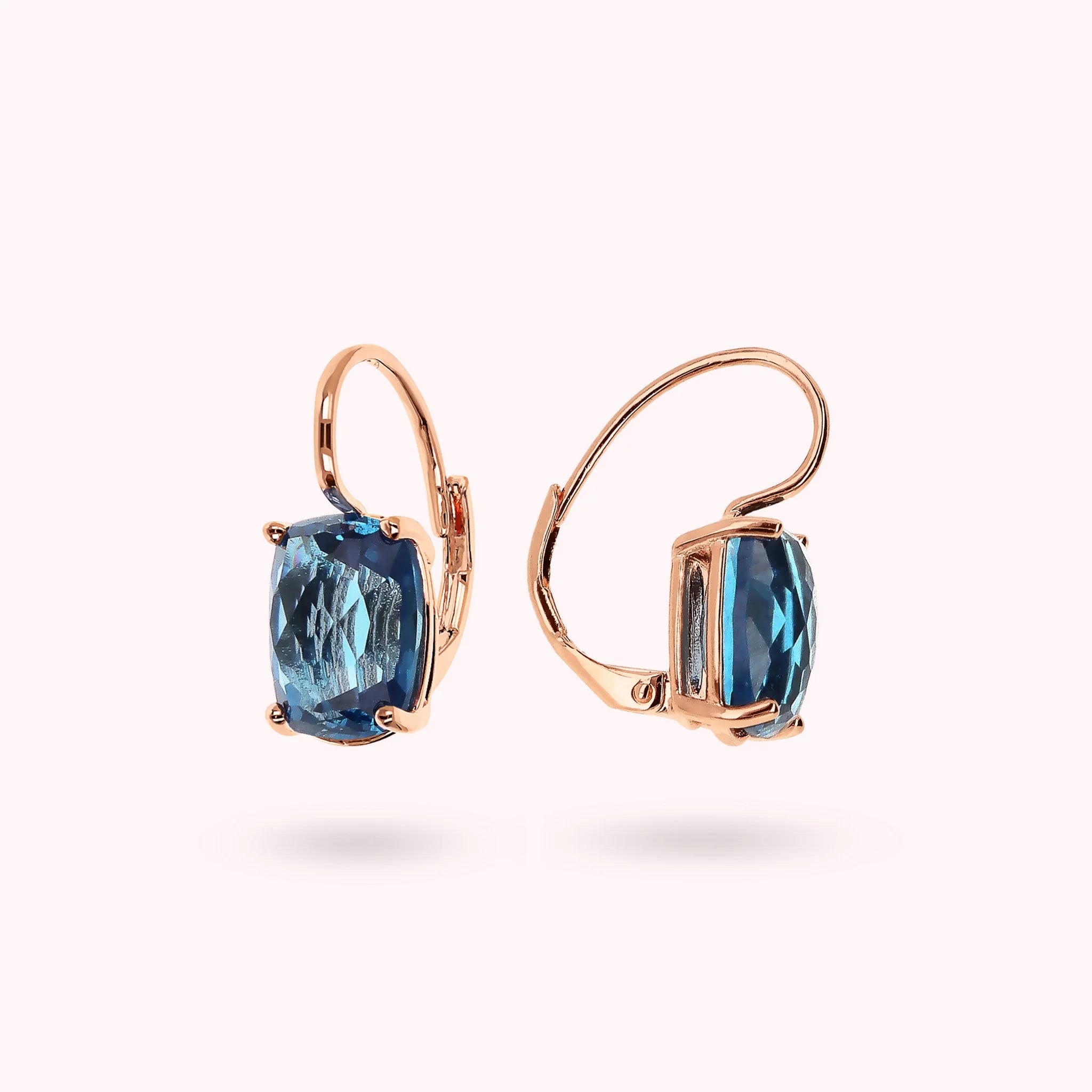 Essentiel Earrings with Mosaic Cut Prisma Gem
