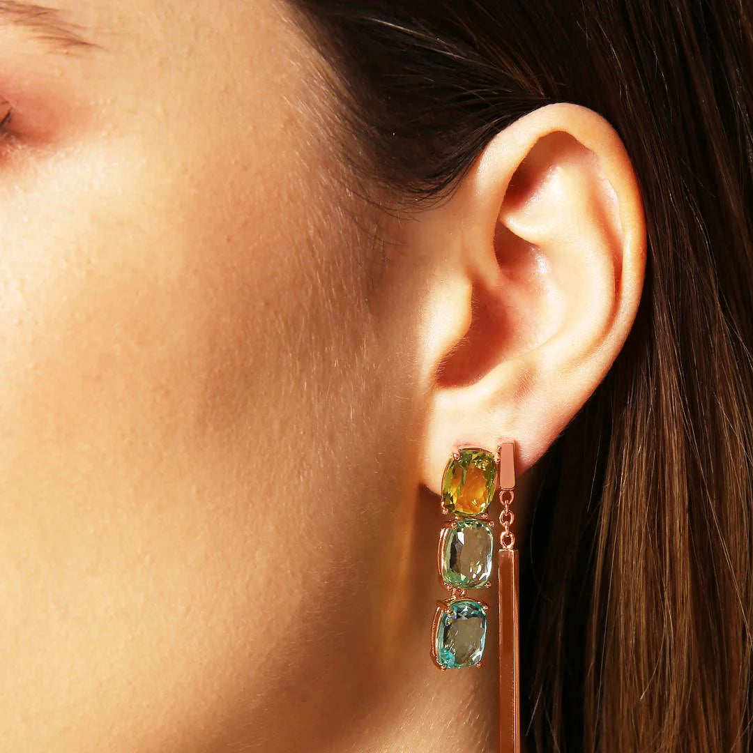 Boucles d'oreilles pendantes trilogie avec mosaïque de pierres précieuses taillées en prisme