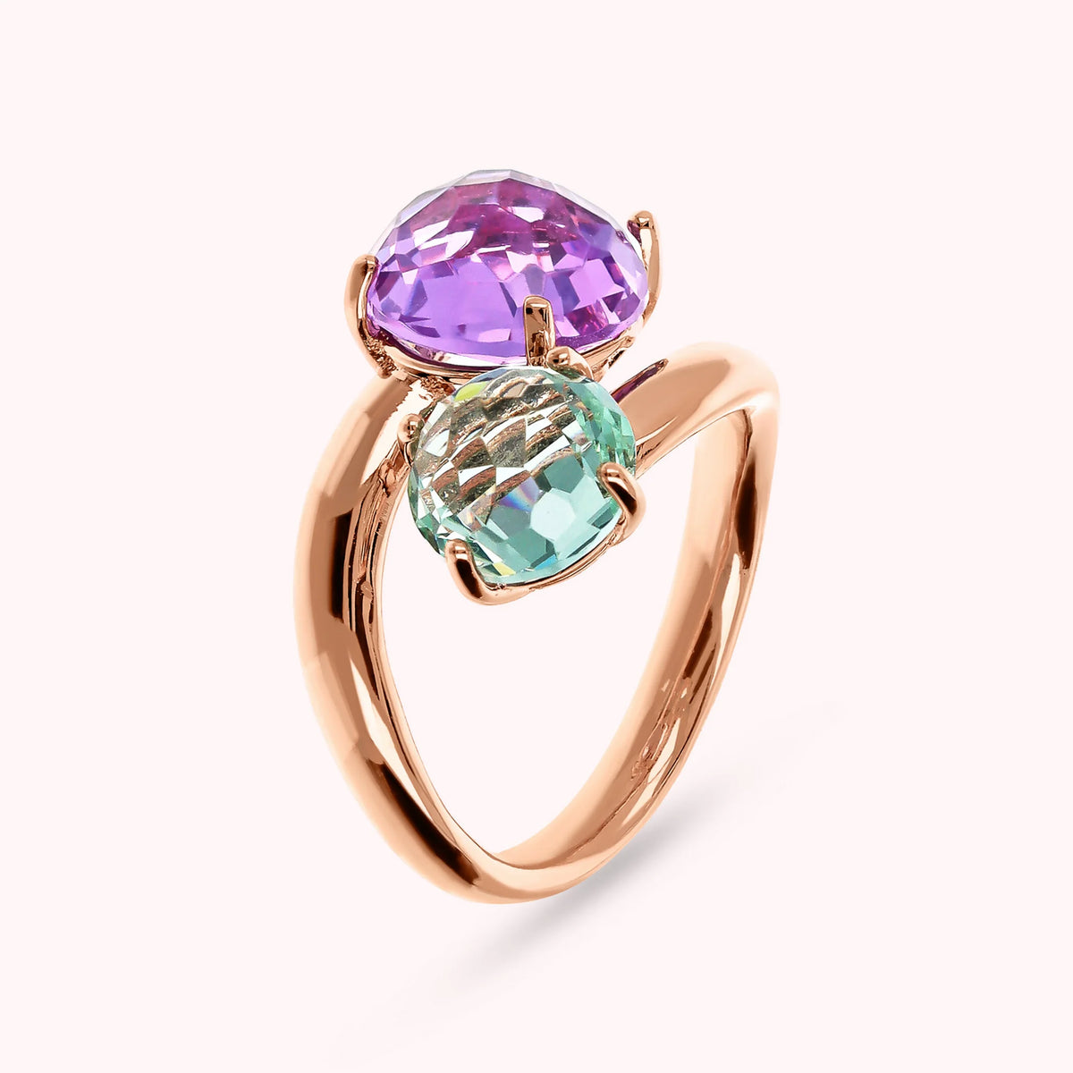 Contrarié Ring with Prism Gem Mosaic Cut