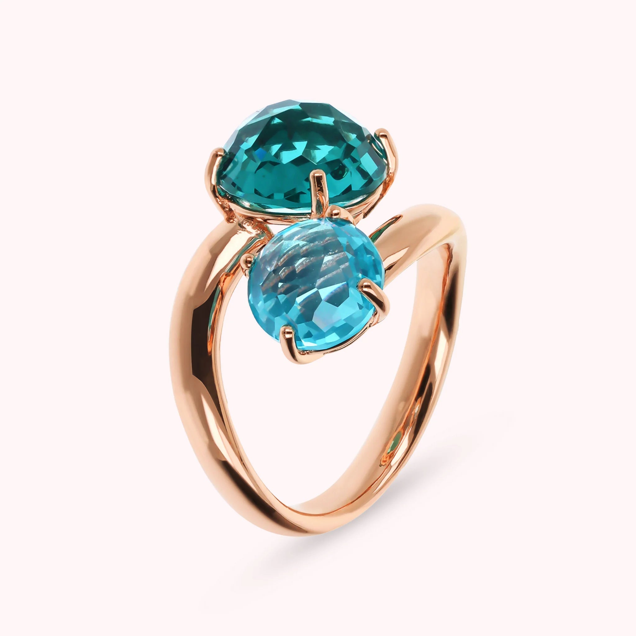 Anello Essentiel Contrarié con Prisma Gem Taglio Mosaico